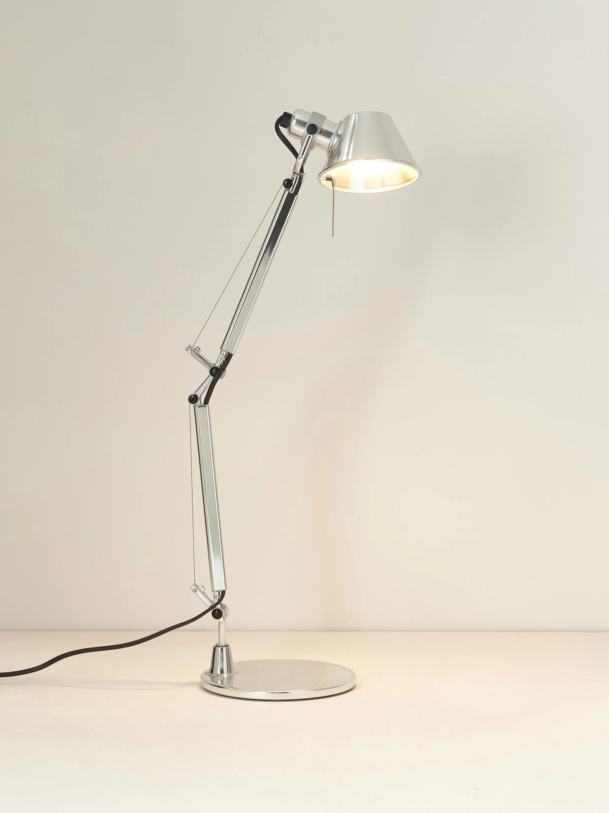 Verstellbare Schreibtischlampe TOLOMEO MICRO glänzend silber