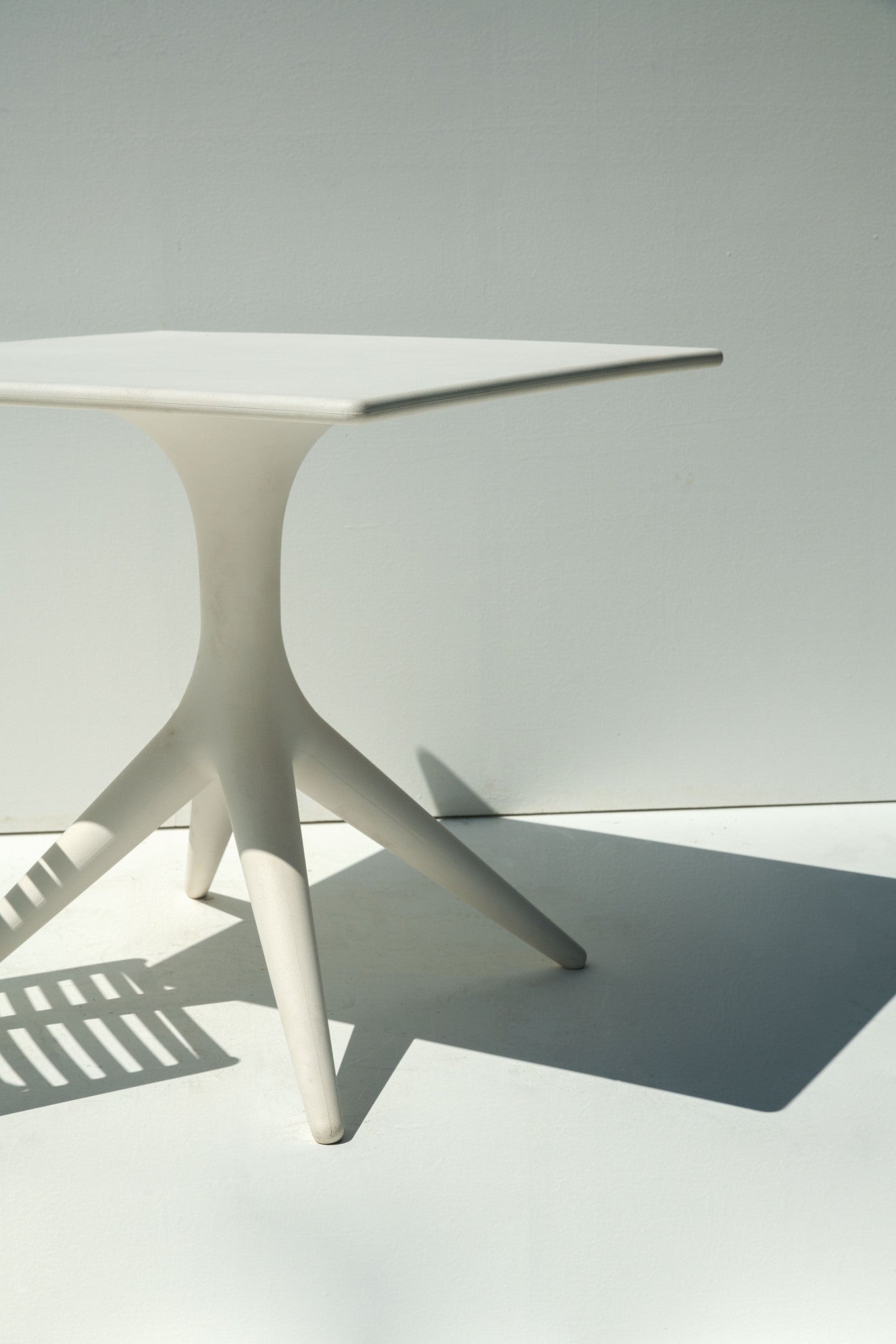 APP Black garden table