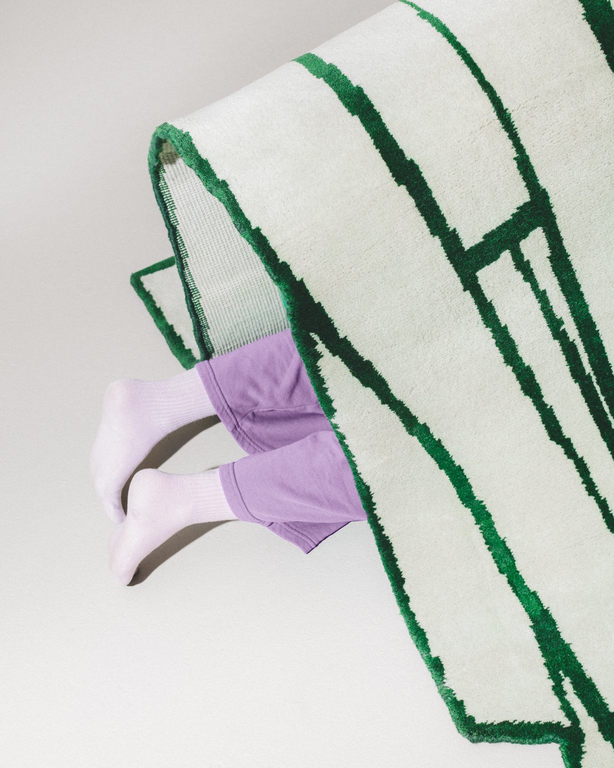 Dywan dekoracyjny asymetryczny CONTOUR zielony