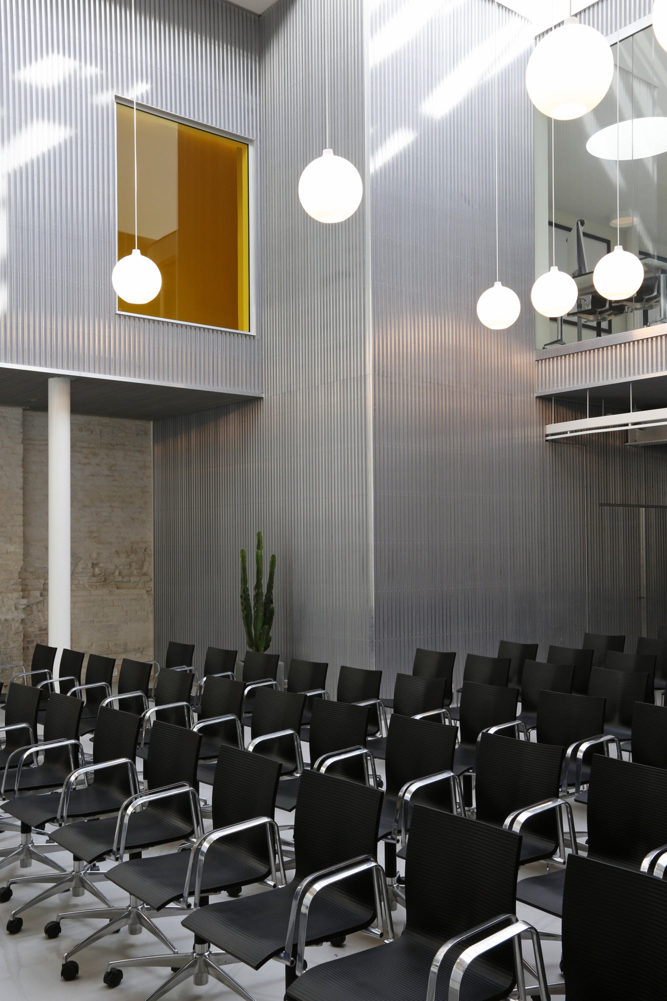 Lampa wisząca WOHLERT białe szkło