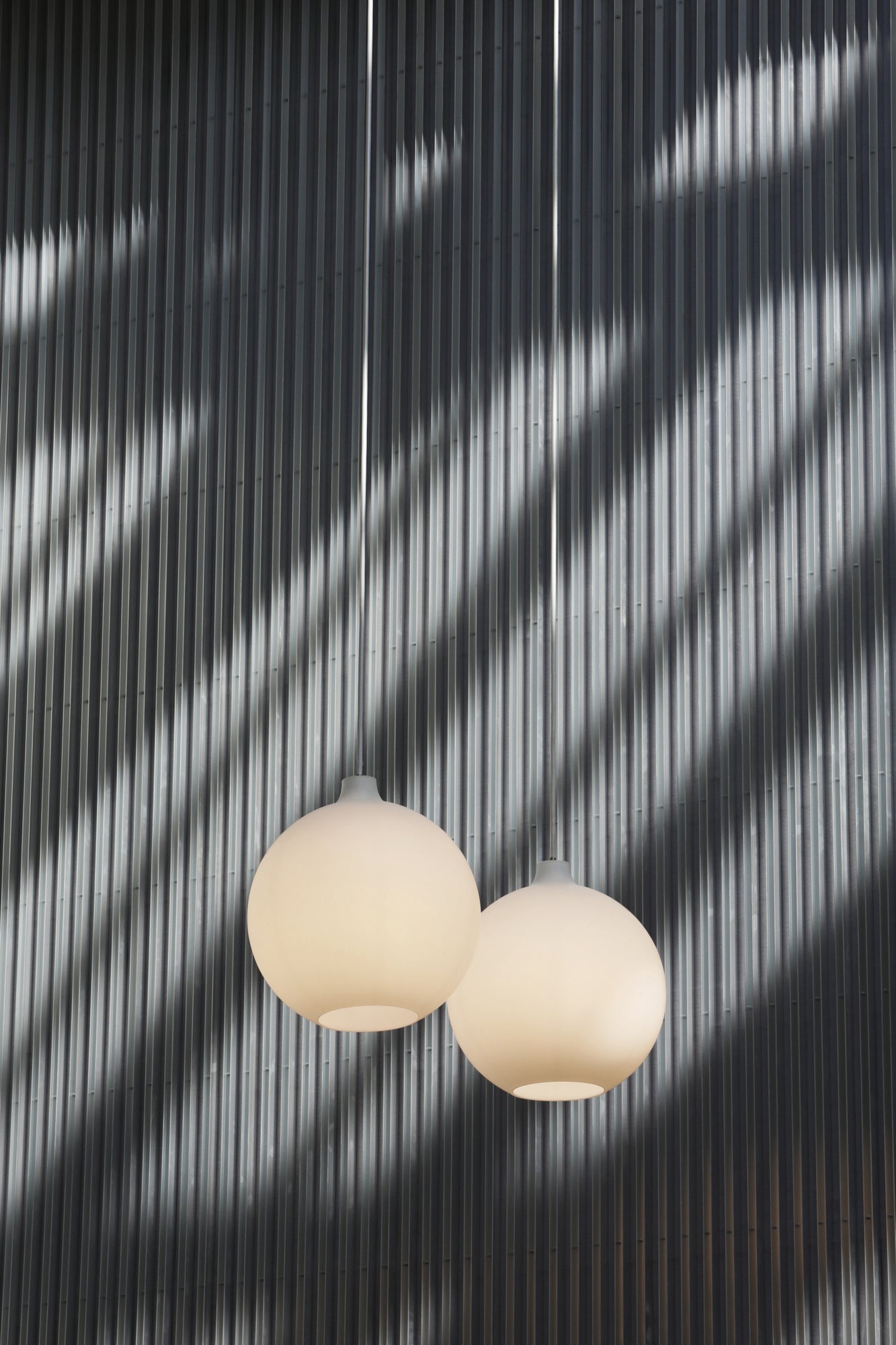 Lampa wisząca WOHLERT białe szkło