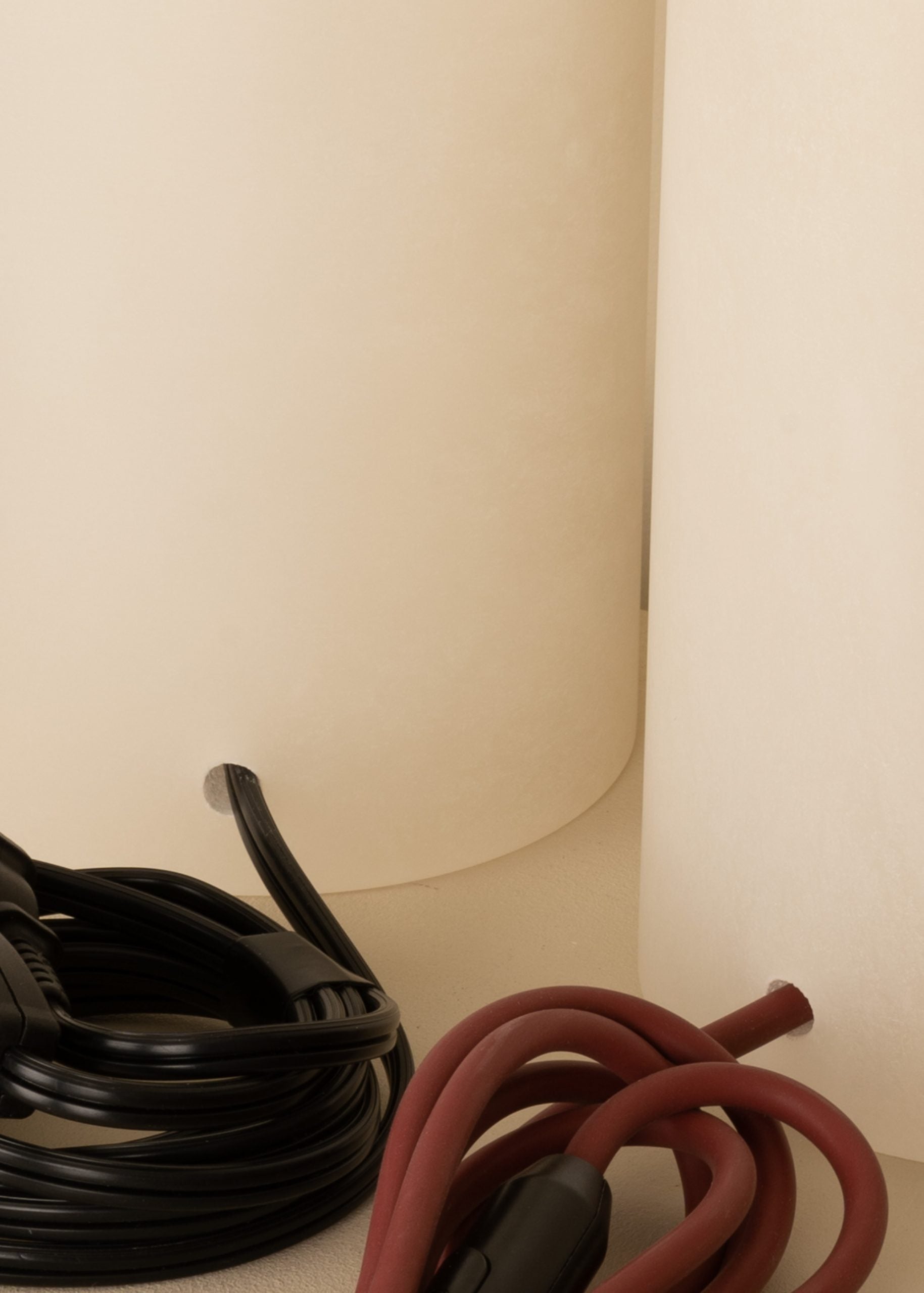 Lampa stołowa PEONA KELO biały alabaster