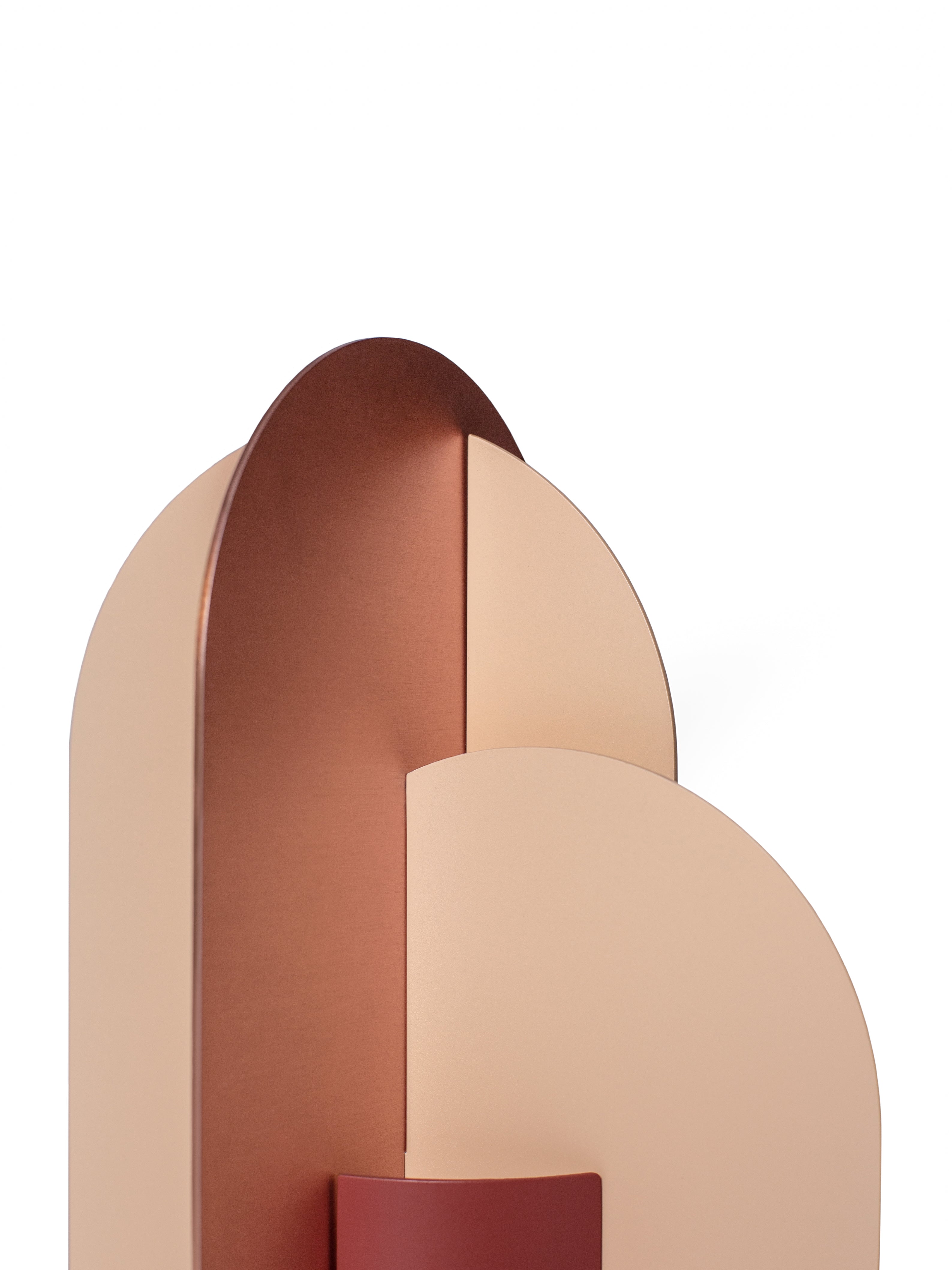 Vase EKSTER aus Ziegel mit pudrigem Rosa und Kupfer