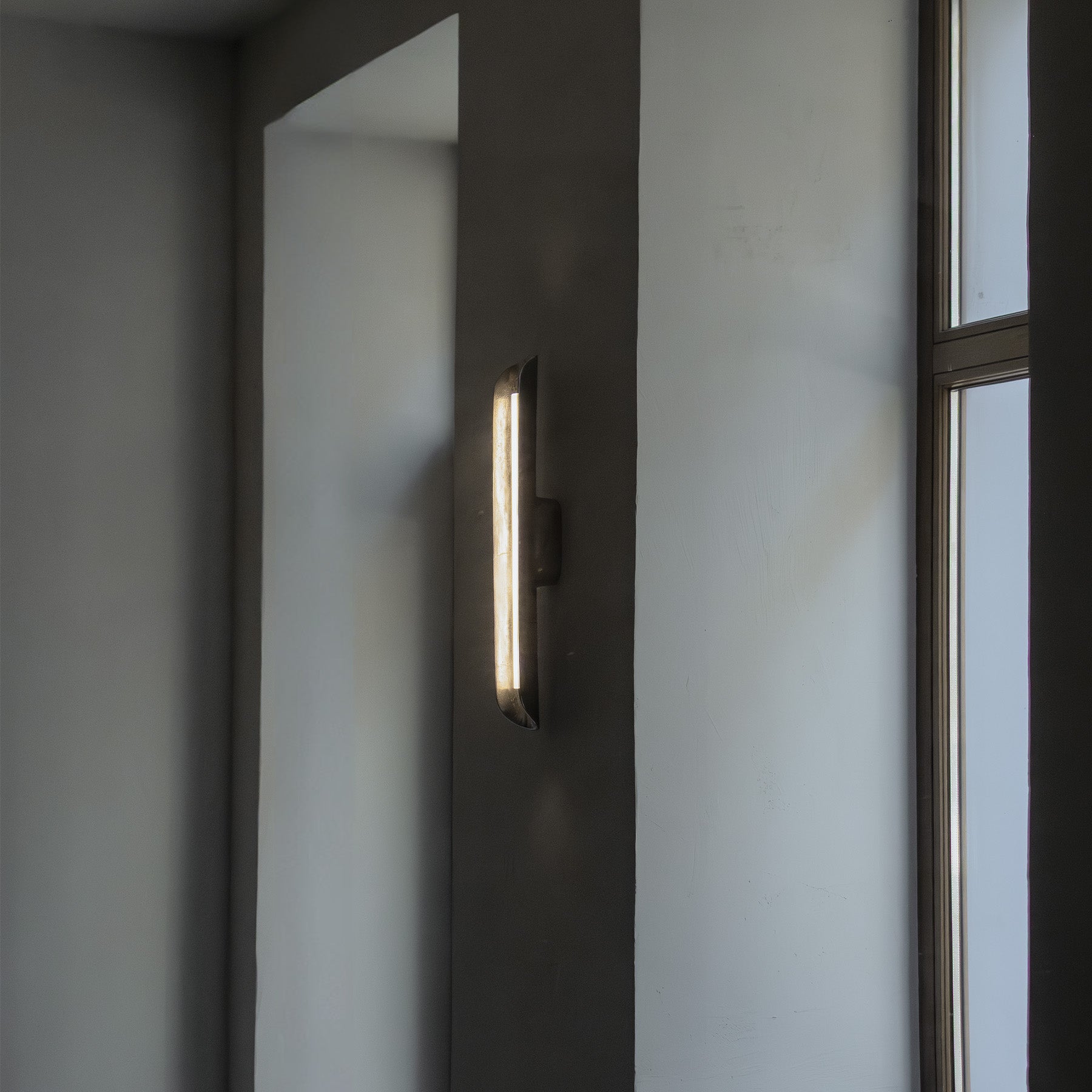 Kinkiet podłużny NURT aluminium