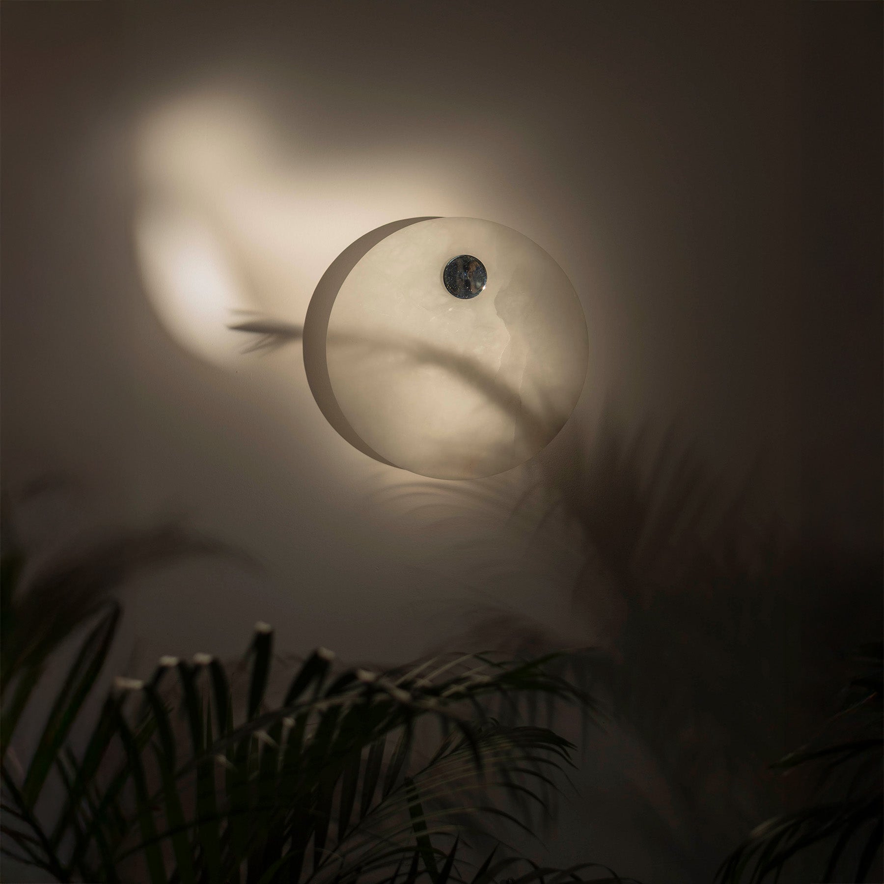 Alabaster wall lamp EOS nickel [Julia]