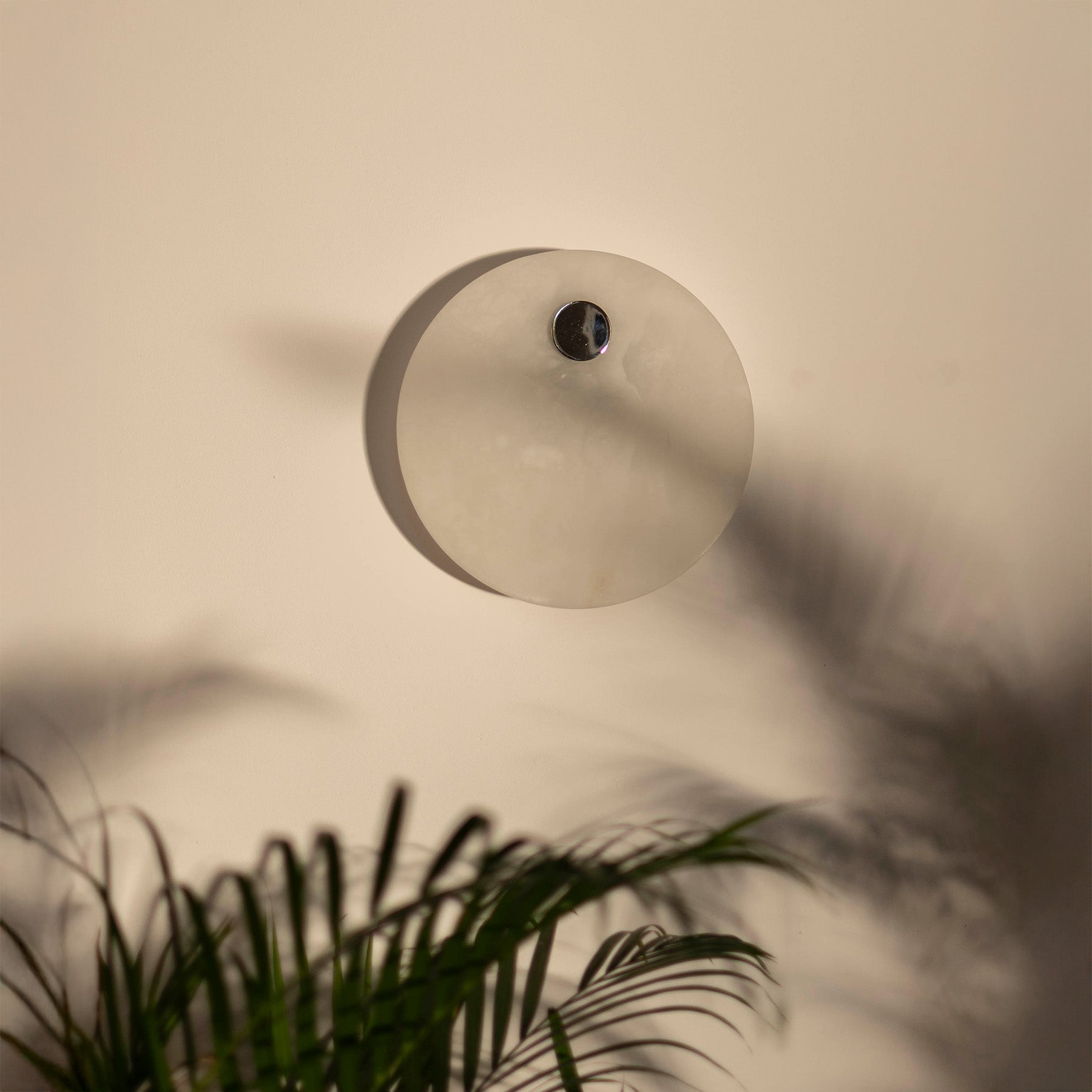 Alabaster wall lamp EOS nickel [Julia]