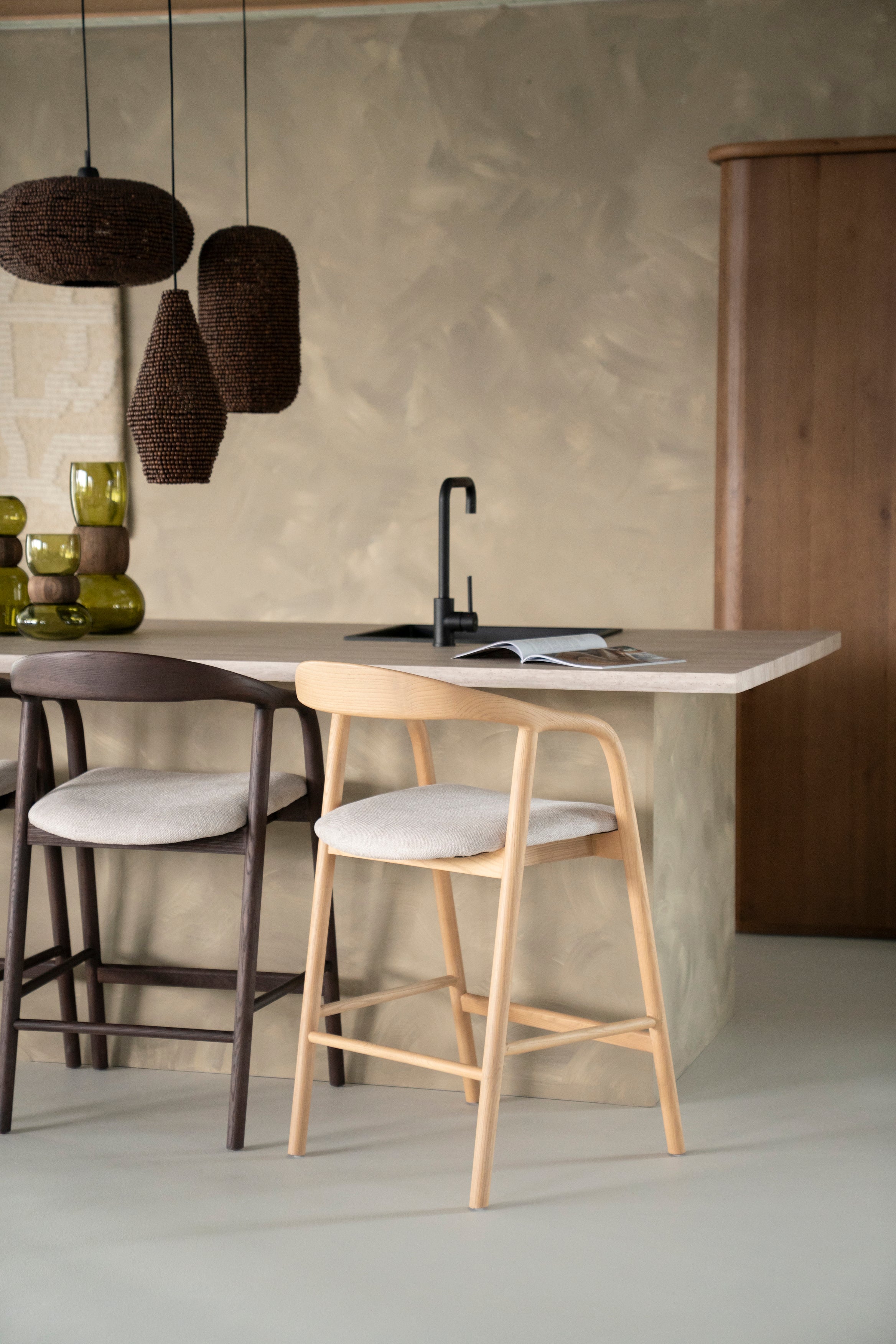 Hoker RAYVEN jasne drewno jesionowe