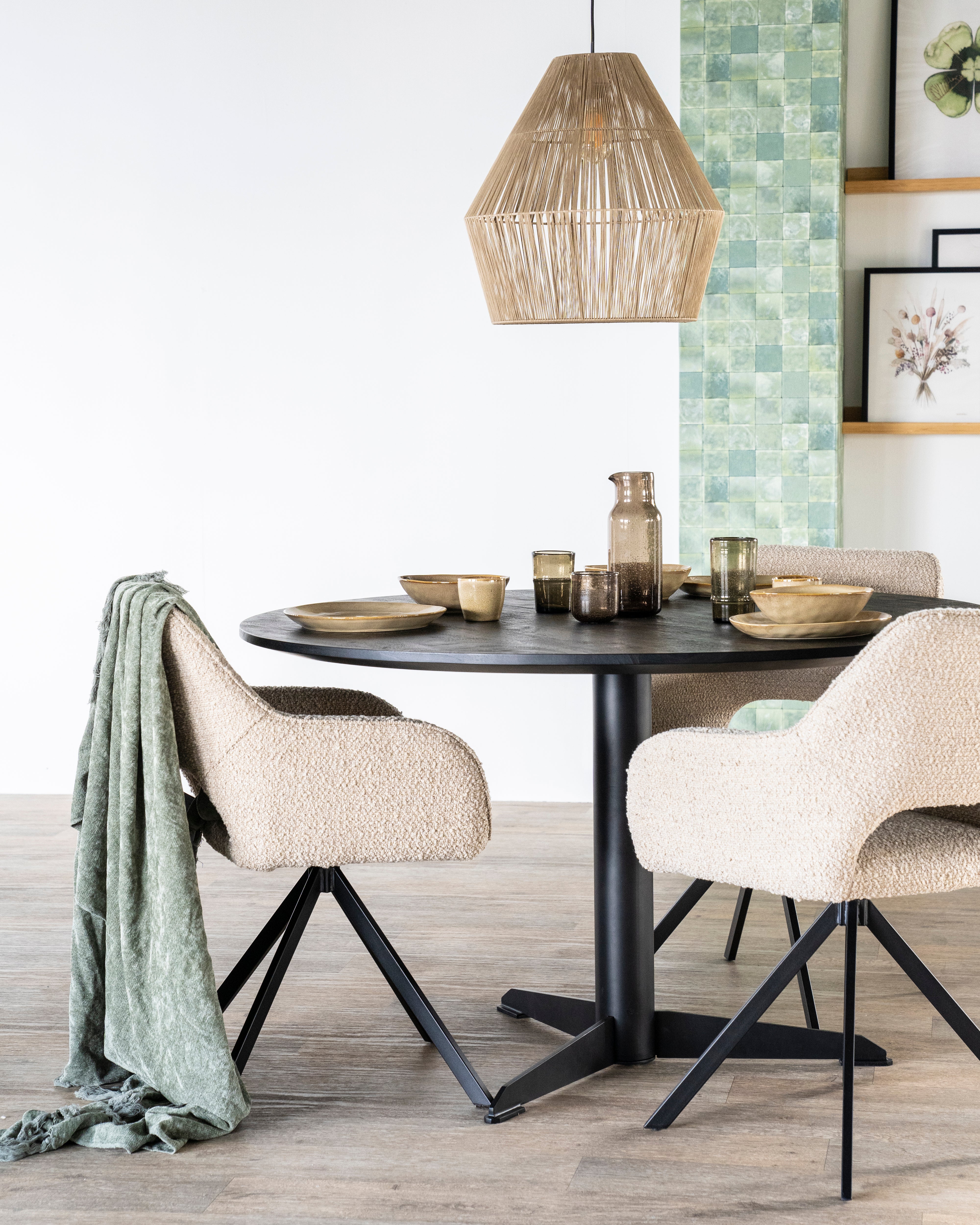 Krzesło FABIO beżowy z czarną podstawą