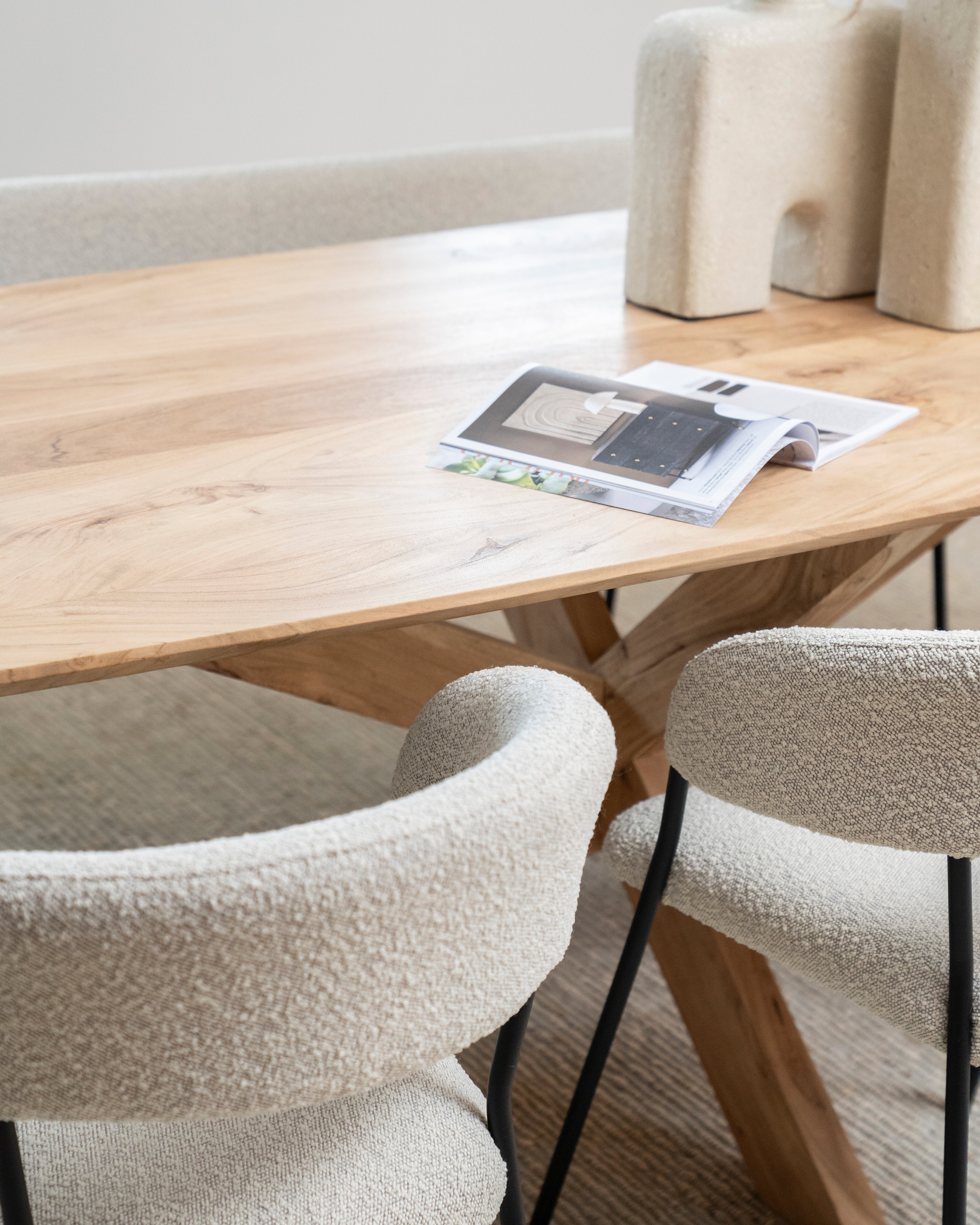 Stół owalny NIKKI drewno akacjowe