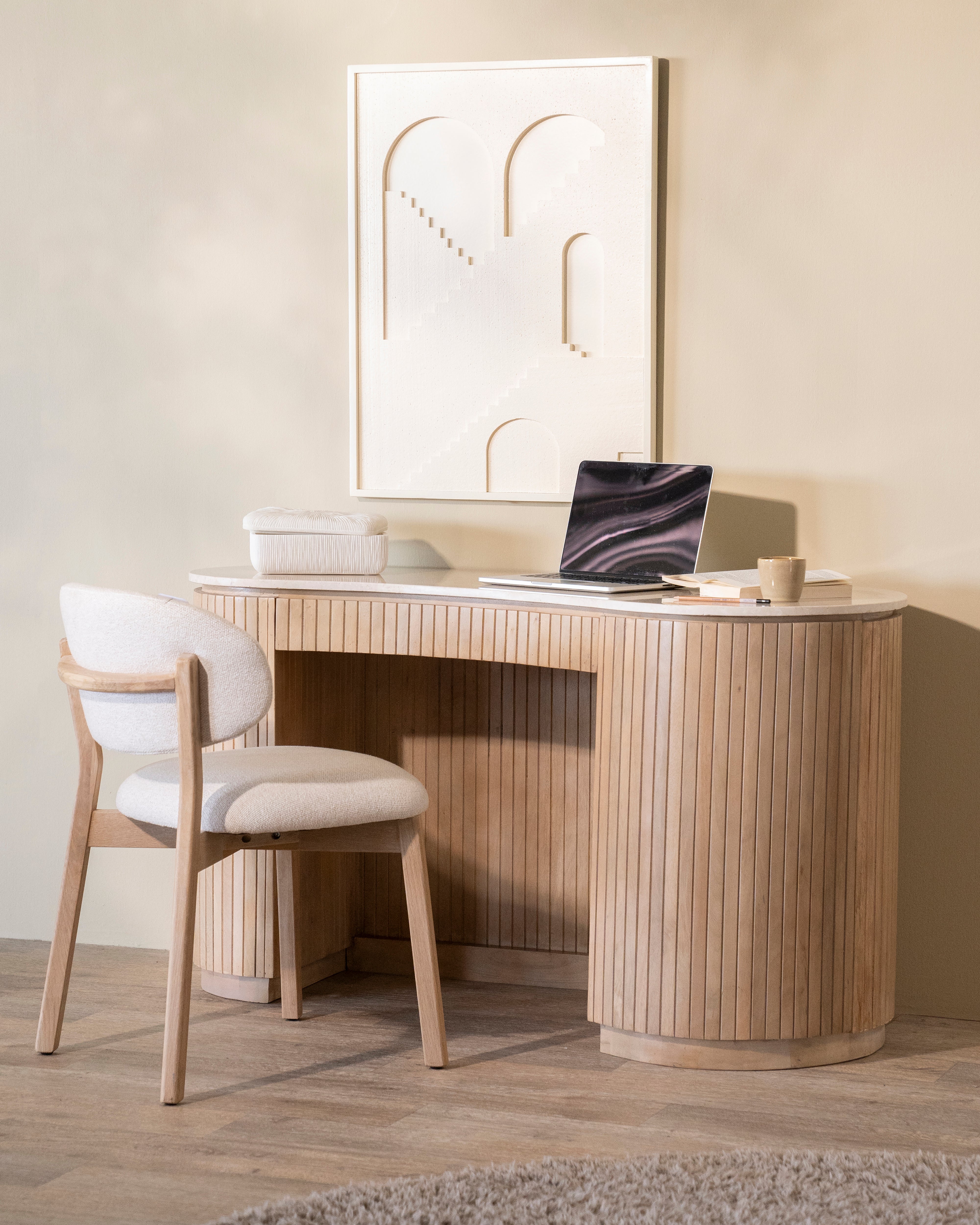 Krzesło MIKKY beżowy z dębową podstawą