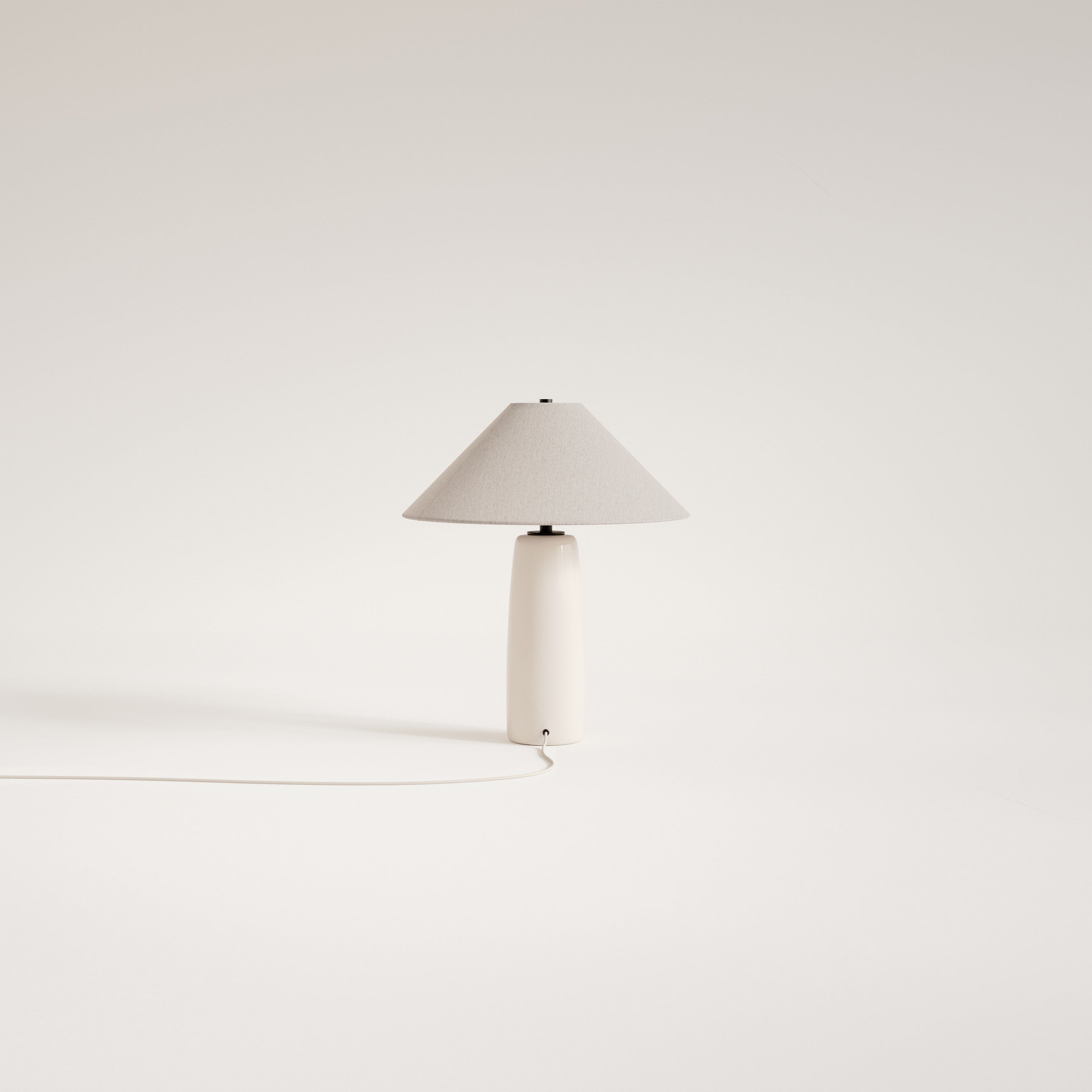 Tischlampe BATON beige