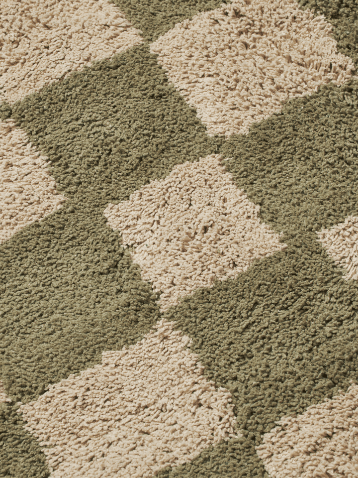 MARA green rug with sand
