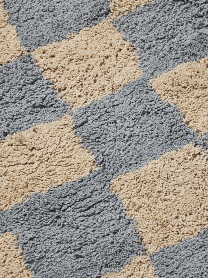 MARA blue rug with sand