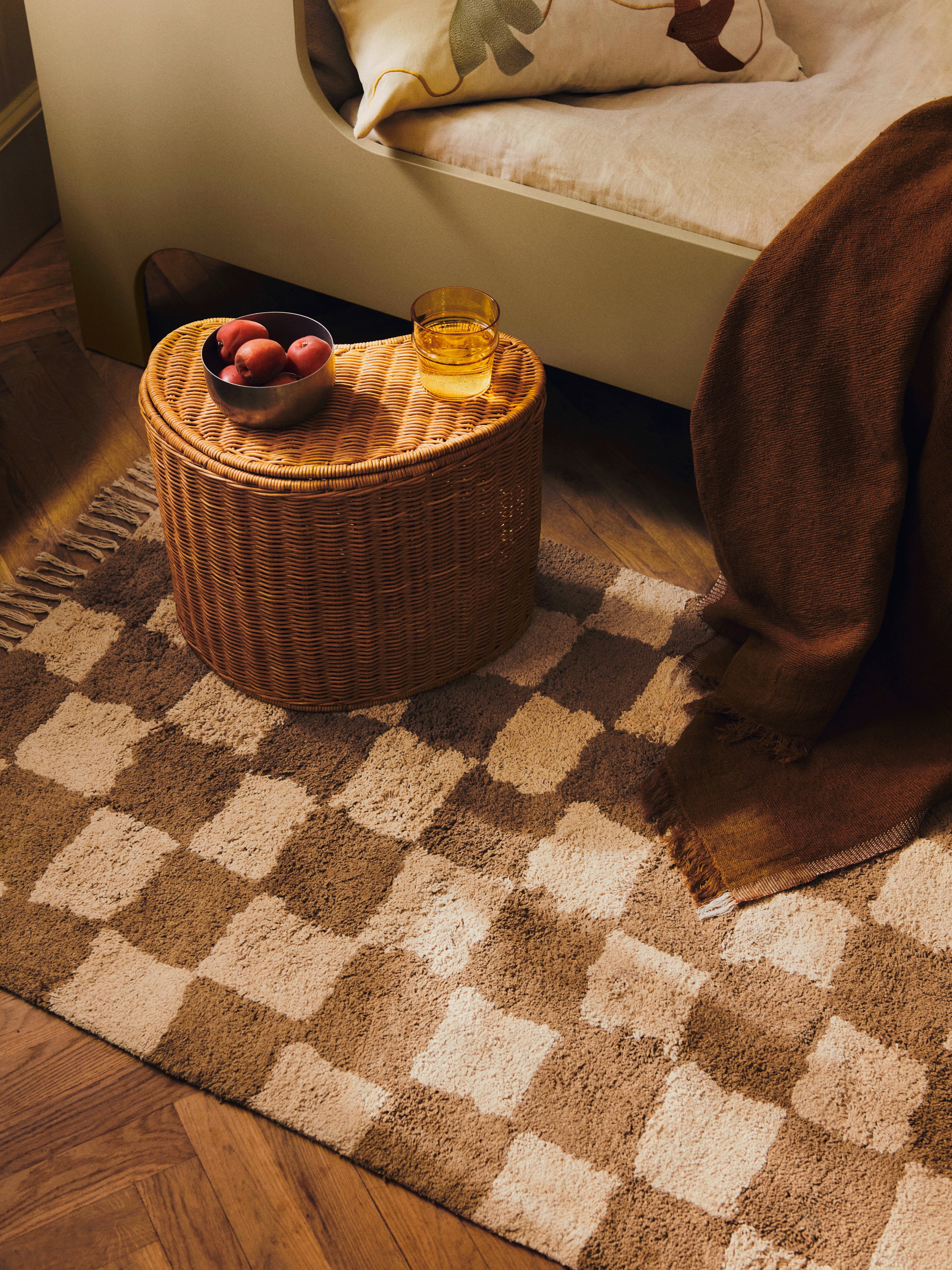 MARA brown carpet with sand