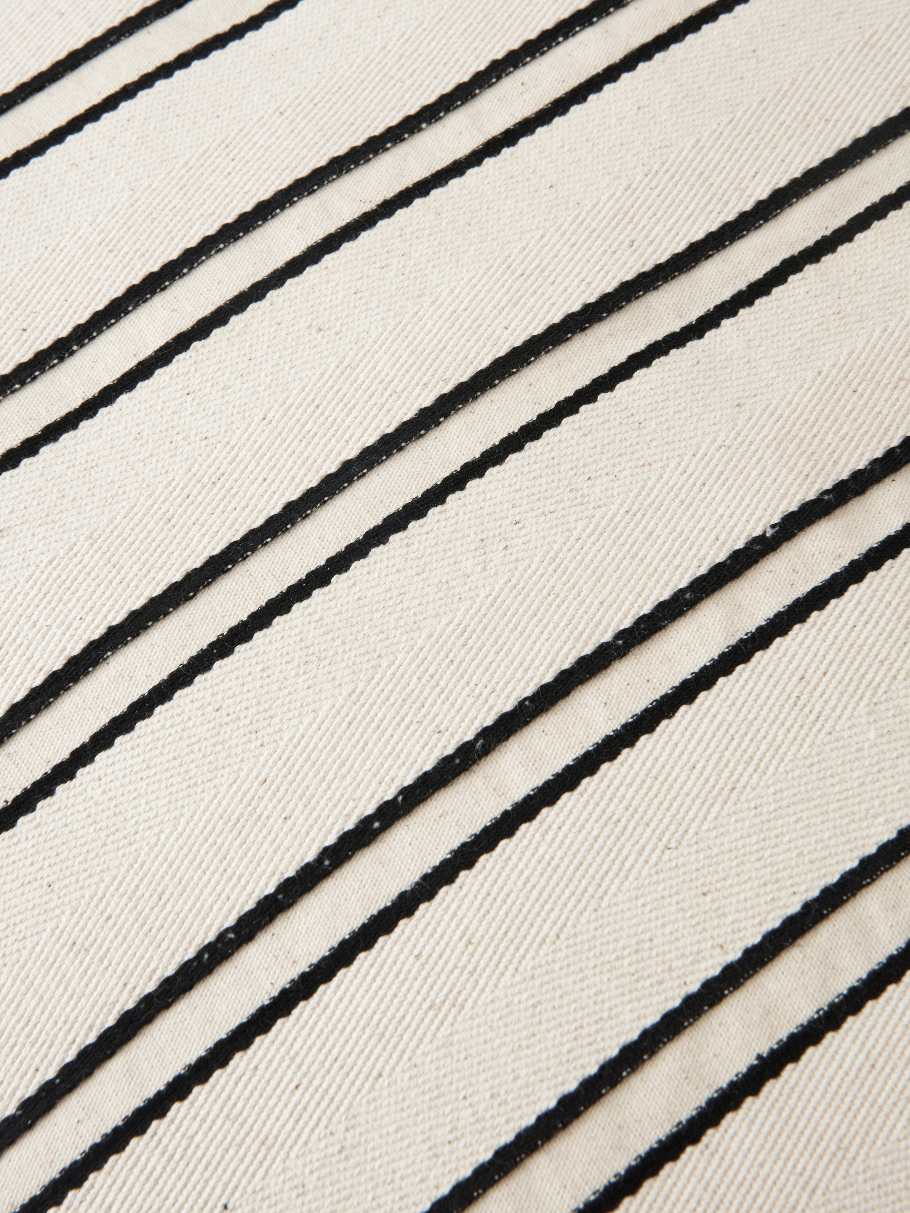 Kissen TWILL gebrochenes Weiß mit Schwarz