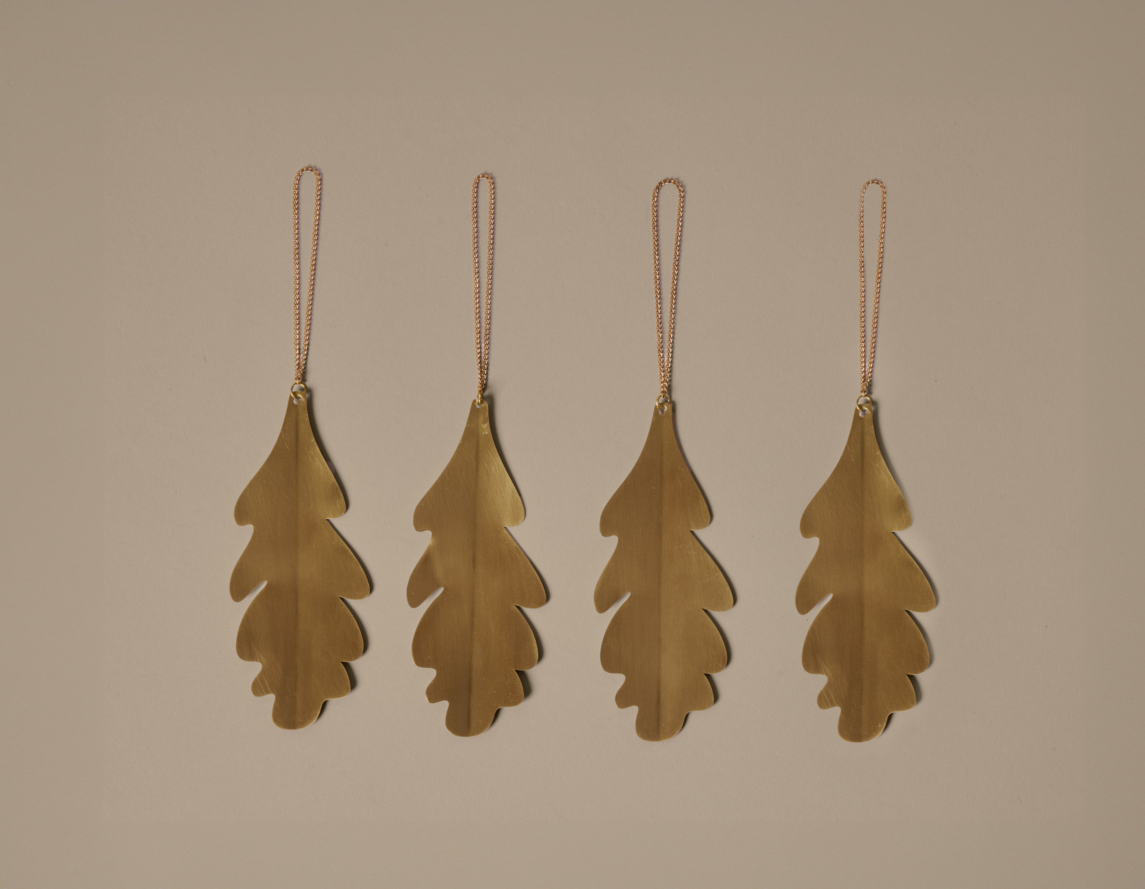 Dekorationsset für den Weihnachtsbaum EICHELBLATT aus Messing