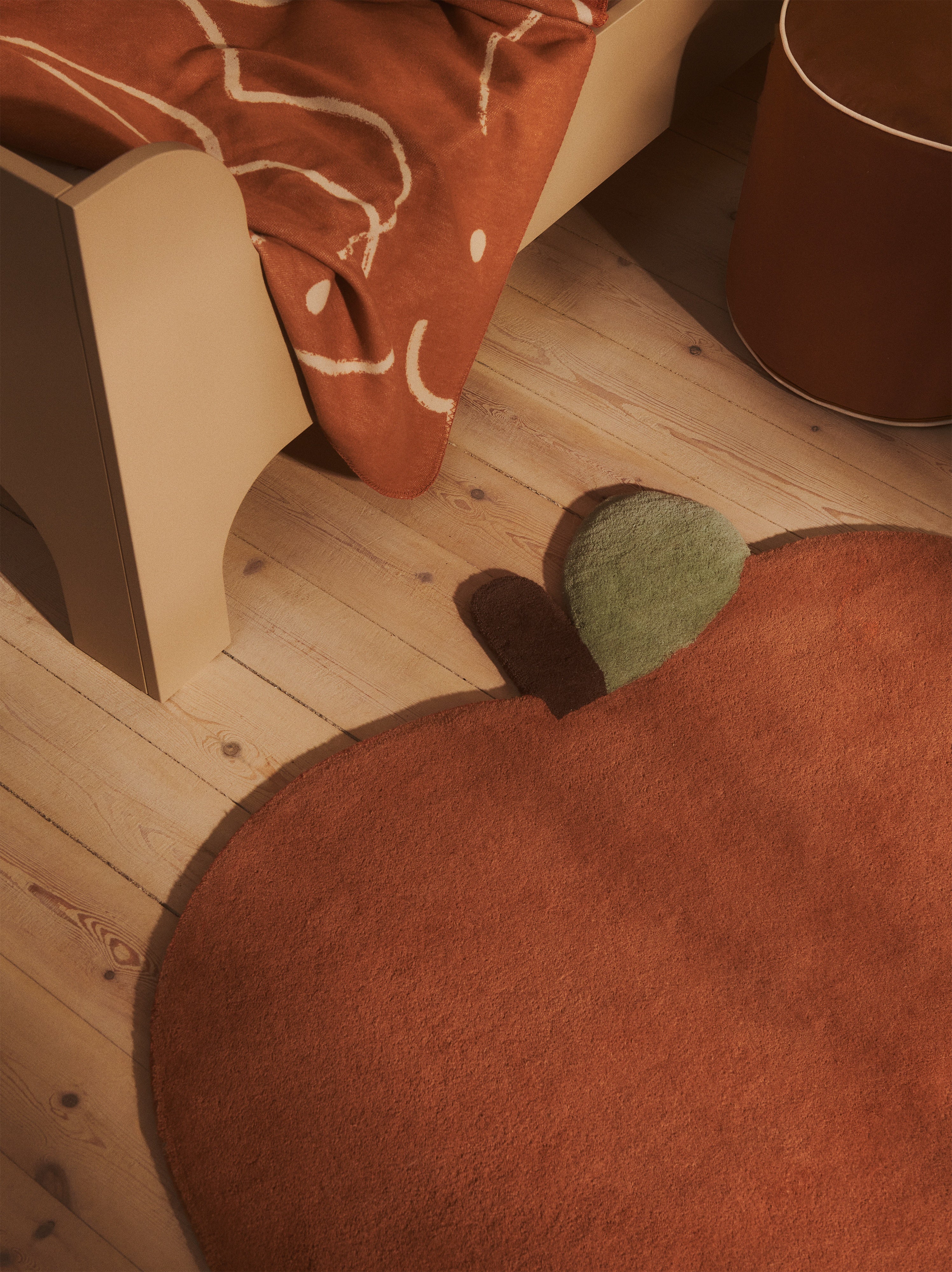 SKYE Children's Blanket in Brick with Beige