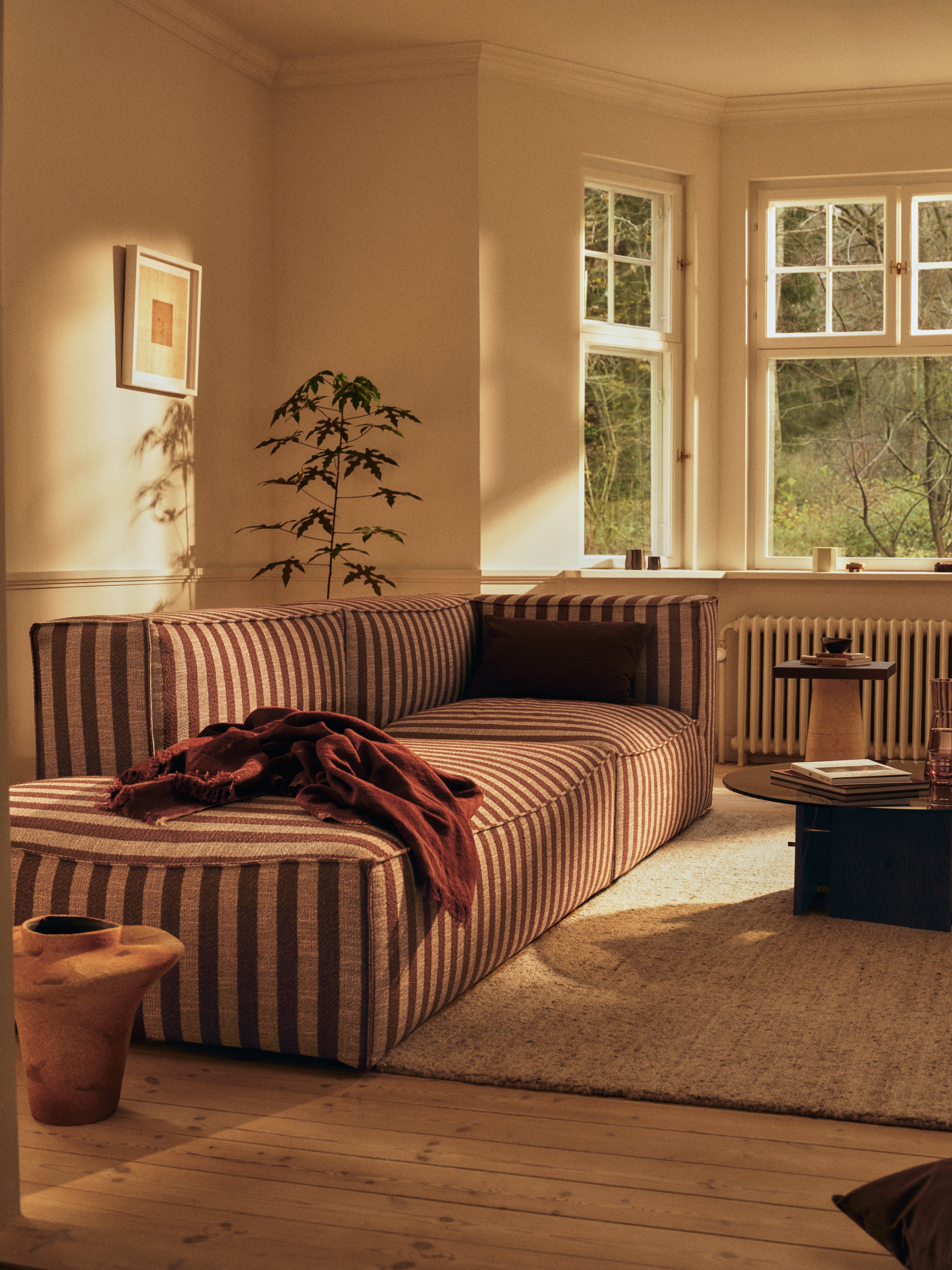 Szezlong lewostronny CATENA Louisiana czekoladowy z pisakowym