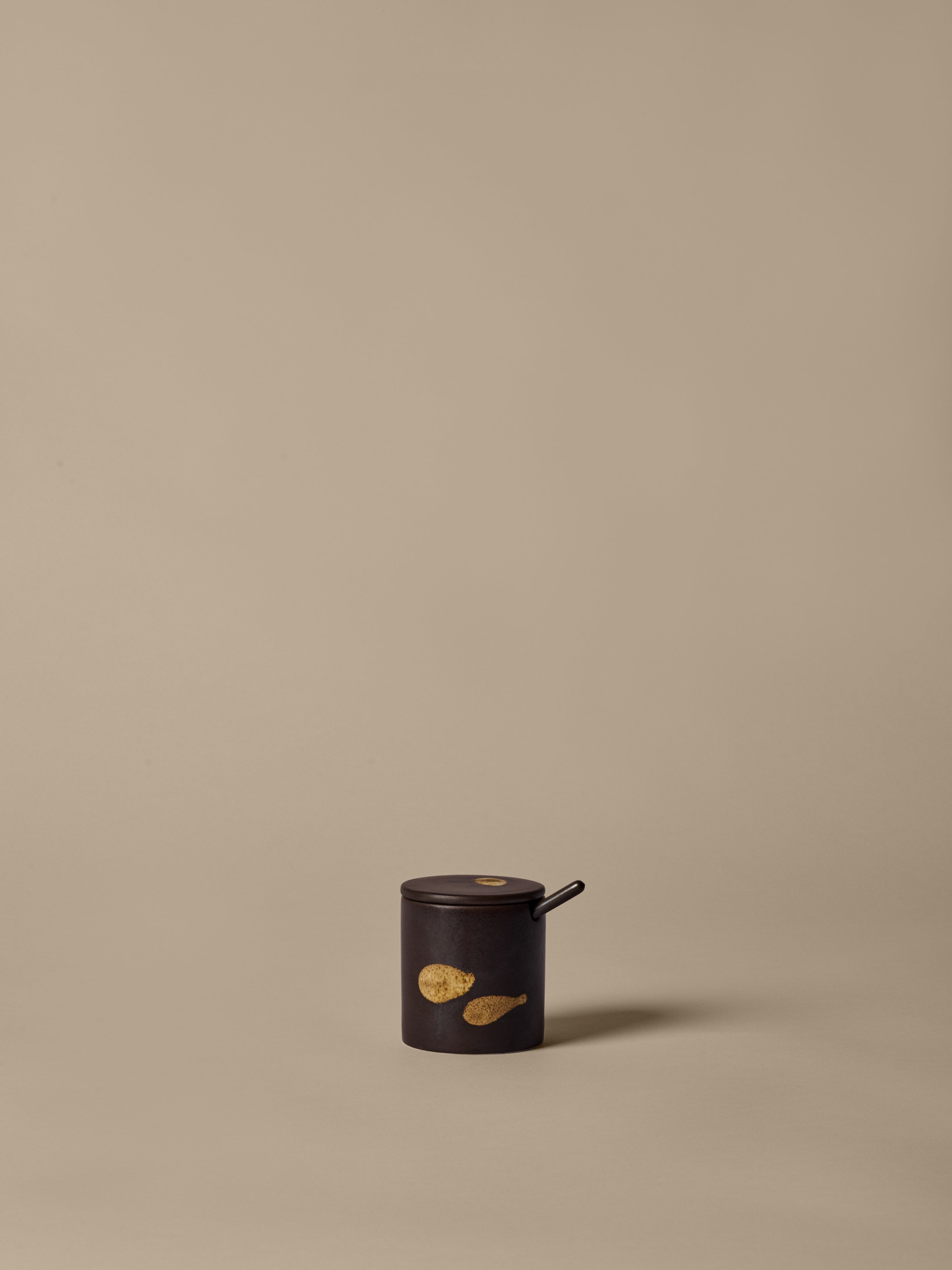 KOYO Dark Brown Jar with Spoon