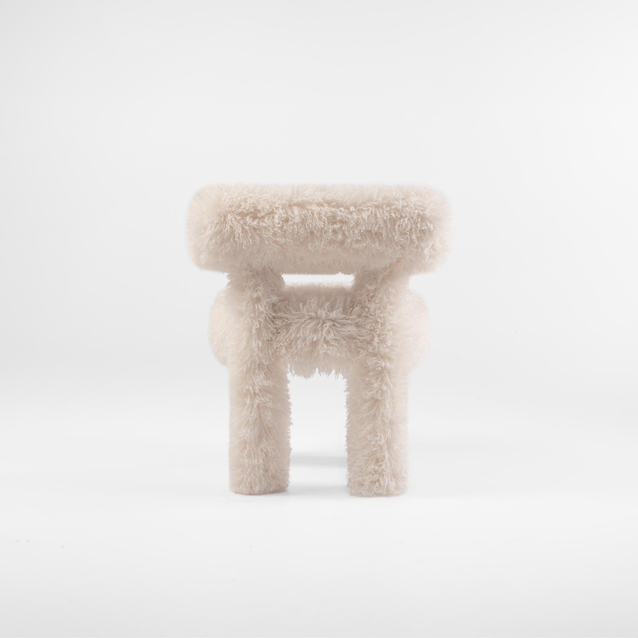 Stuhl GROPIUS CS1 - FLUFFY EDITION Kunstfell