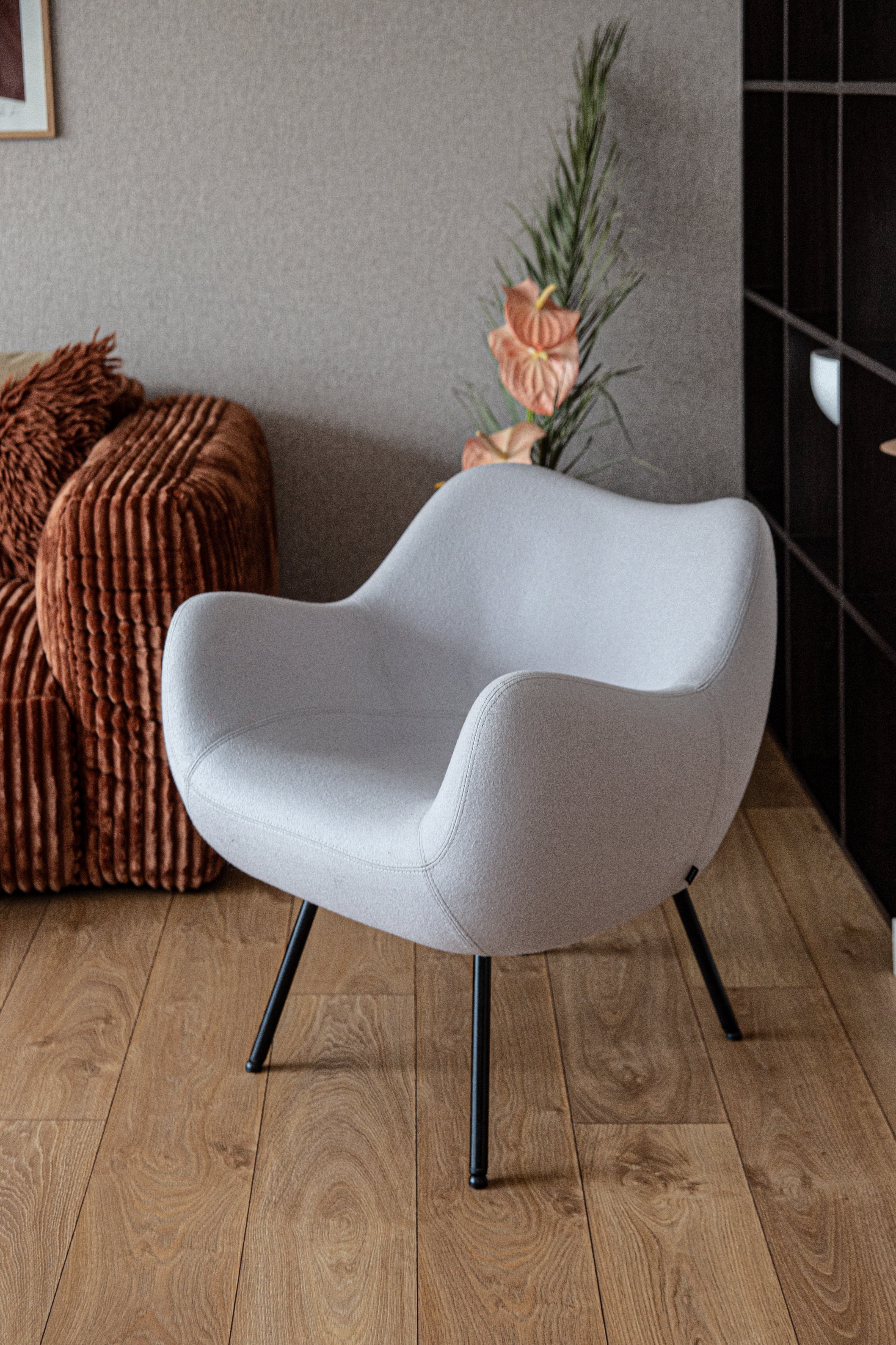 RM58 CLASSIC SOFT Armchair Beige - Display Model