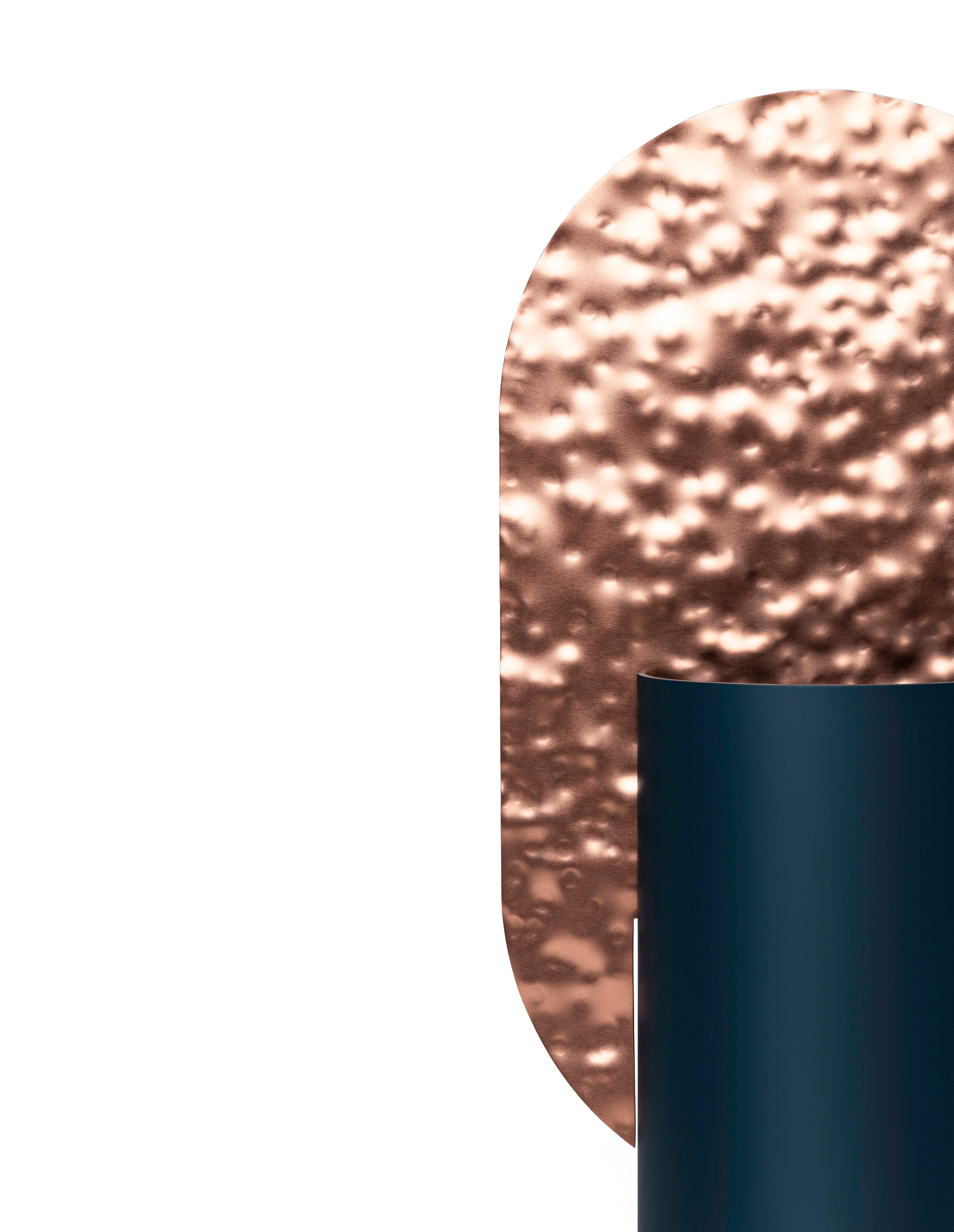 Vase GENKE - NUMMERIERTE EDITION kobaltblau mit Kupfer