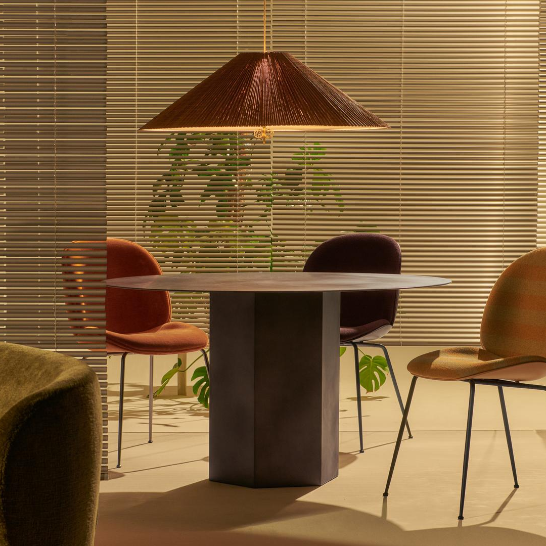 Floor lamp MODEL 362 CARRONADE II black with gold – Eye on Design