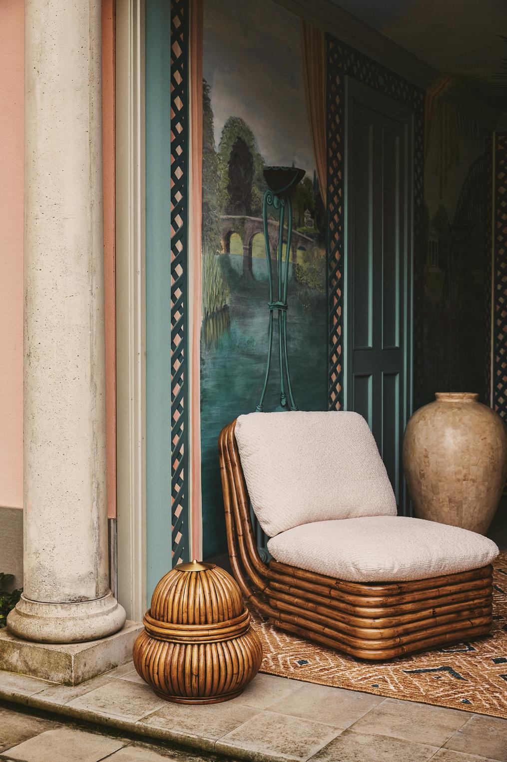 Fotel BOHEMIAN 72 tapicerowany z rattanową podstawą