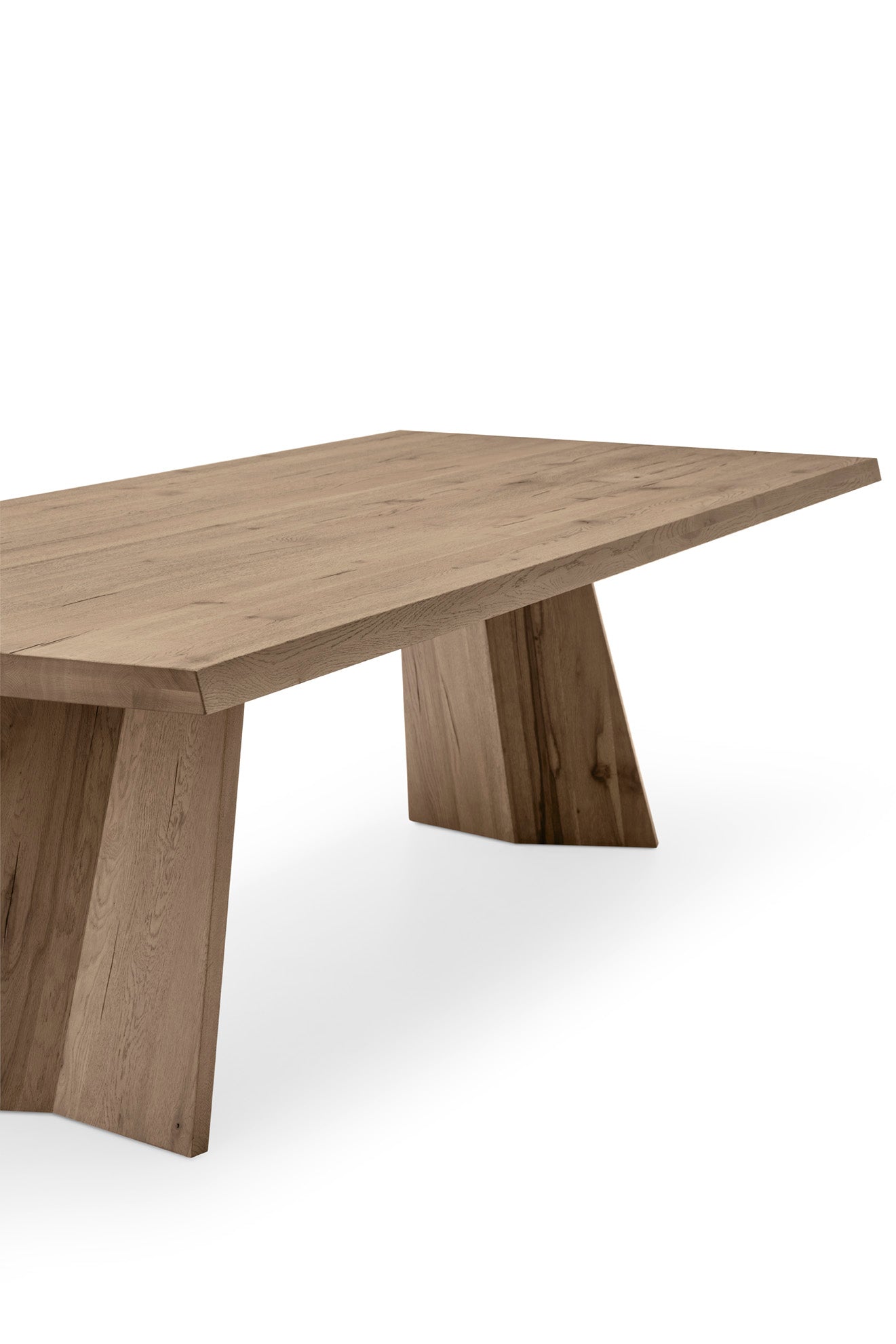 Tisch ICARO aus Eichenholz