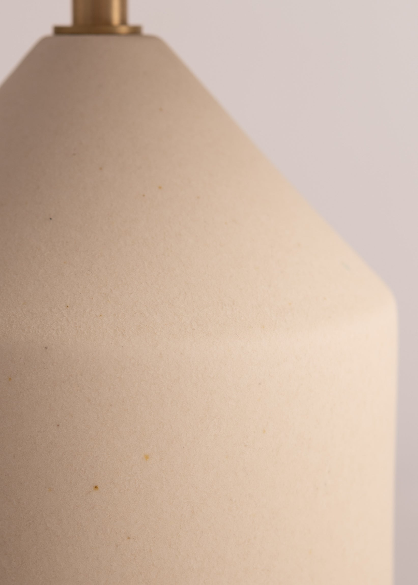 Tischlampe aus Keramik JOSEF ecru