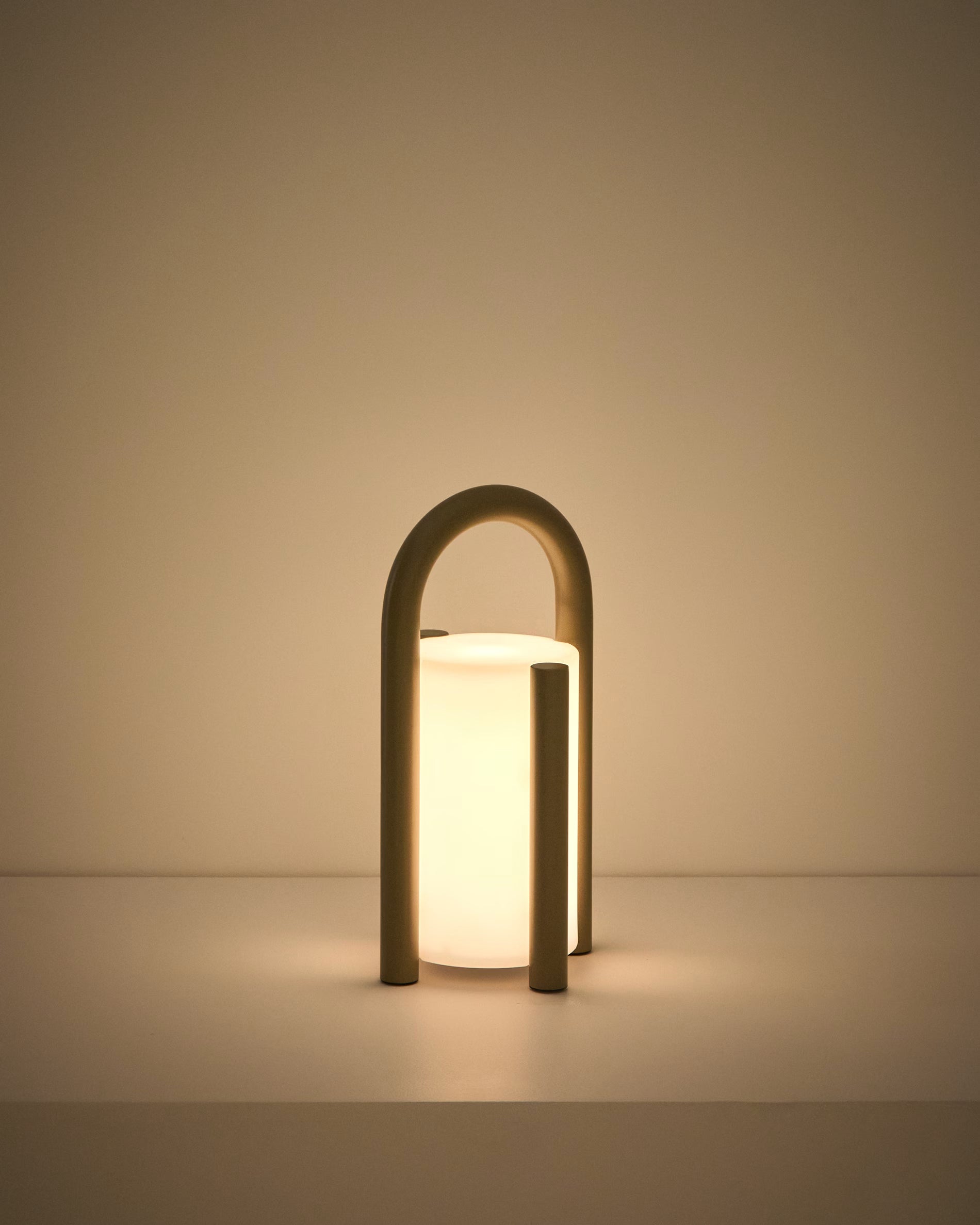 Lampa ogrodowa przenośna LEROS taupe