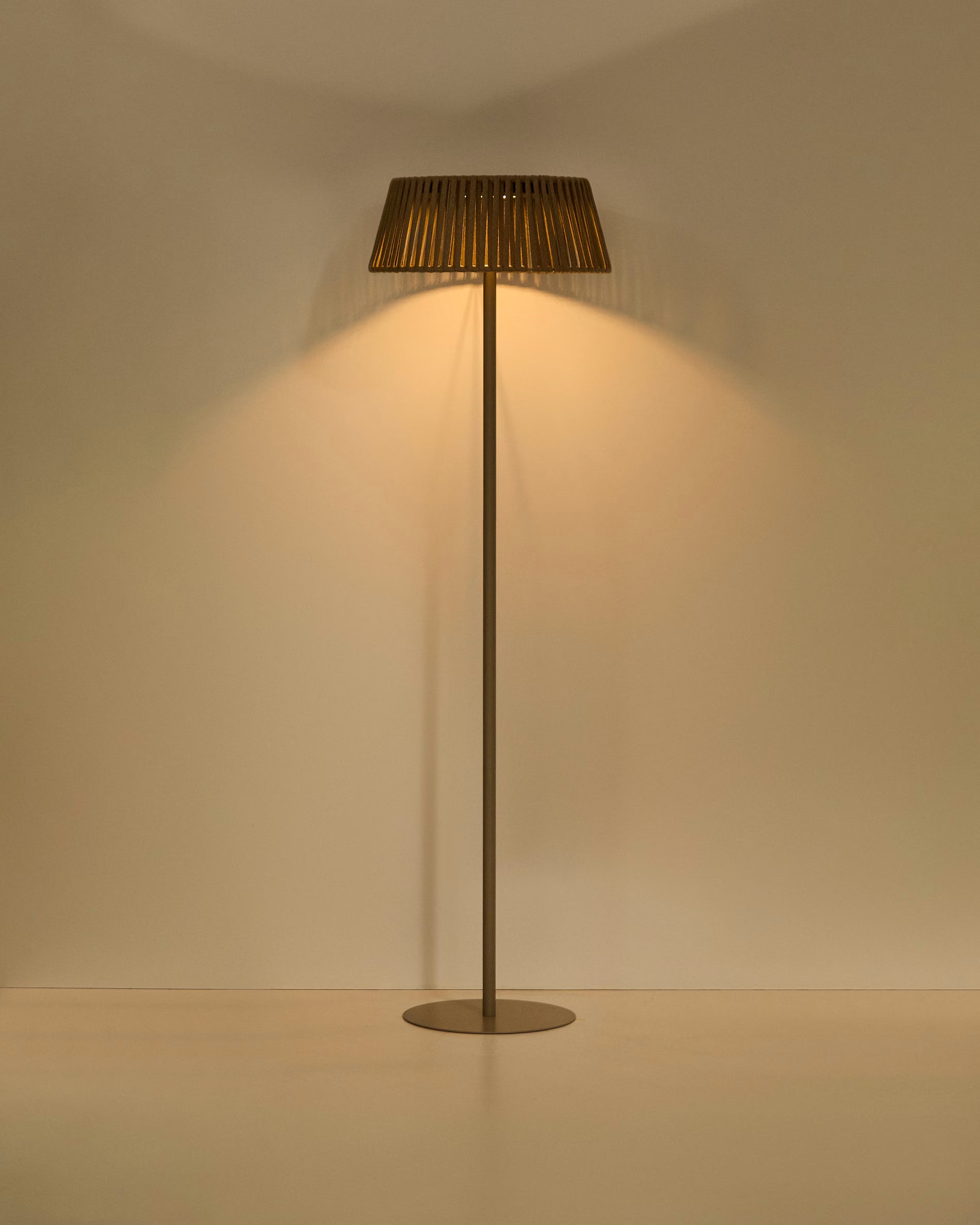 Lampa ogrodowa podłogowa solarna ALDET beżowy