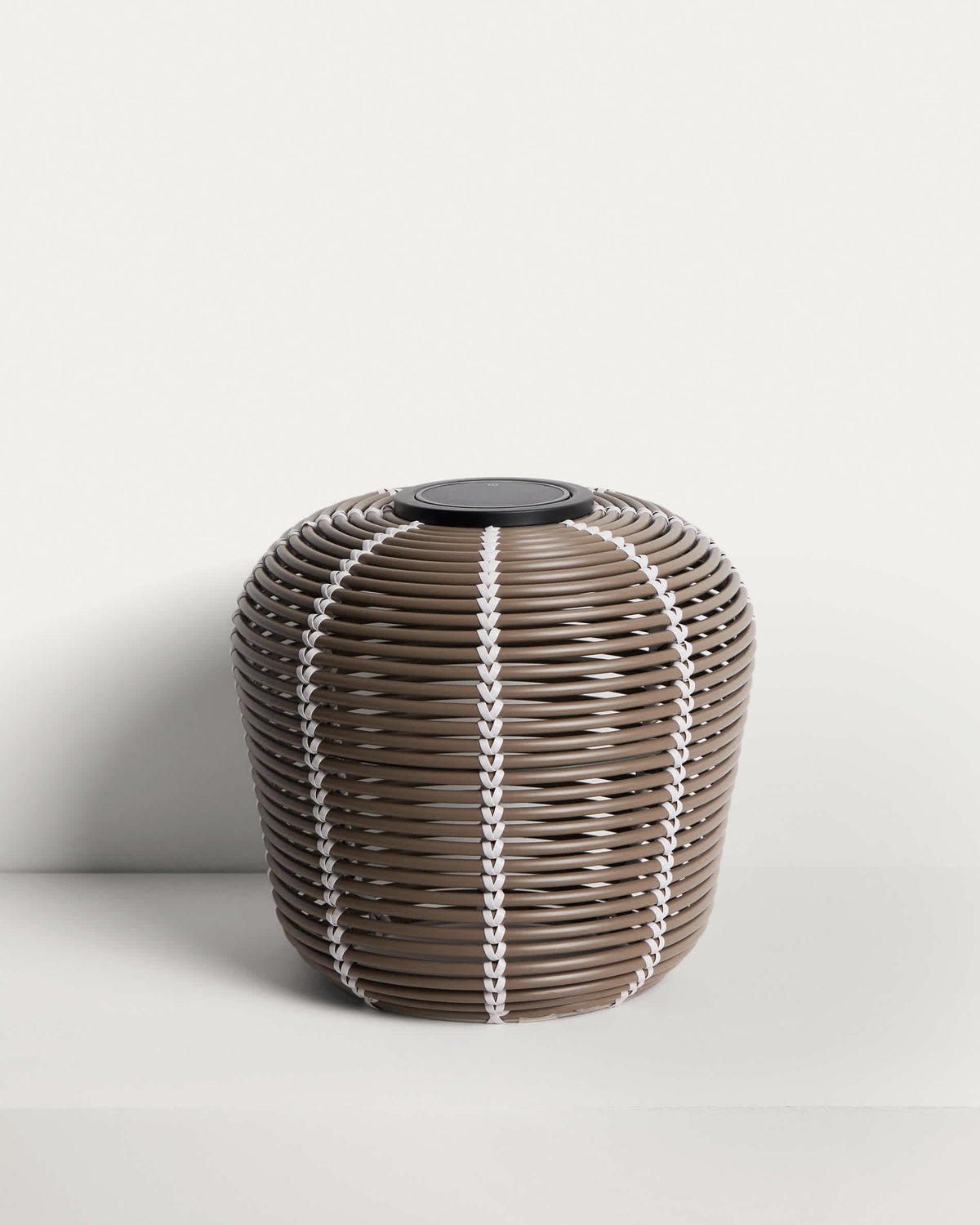 Lampa stołowa ogrodowa solarna LED GAROINA taupe rattan syntetyczny – ujęcie 11