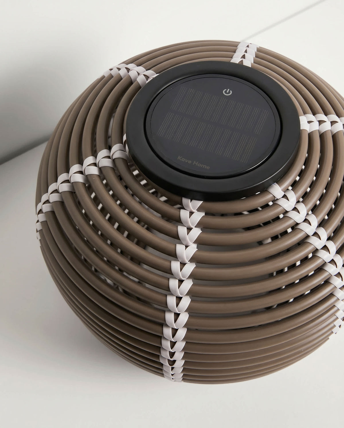 Lampa stołowa ogrodowa solarna LED GAROINA taupe rattan syntetyczny – ujęcie 3