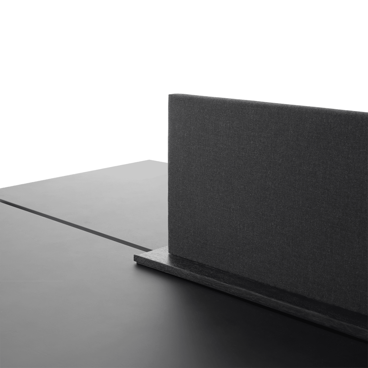 Bürotisch LINEAR SYSTEM - KONFIGURATION 2 in schwarzem Nanolaminat mit schwarzem Gestell