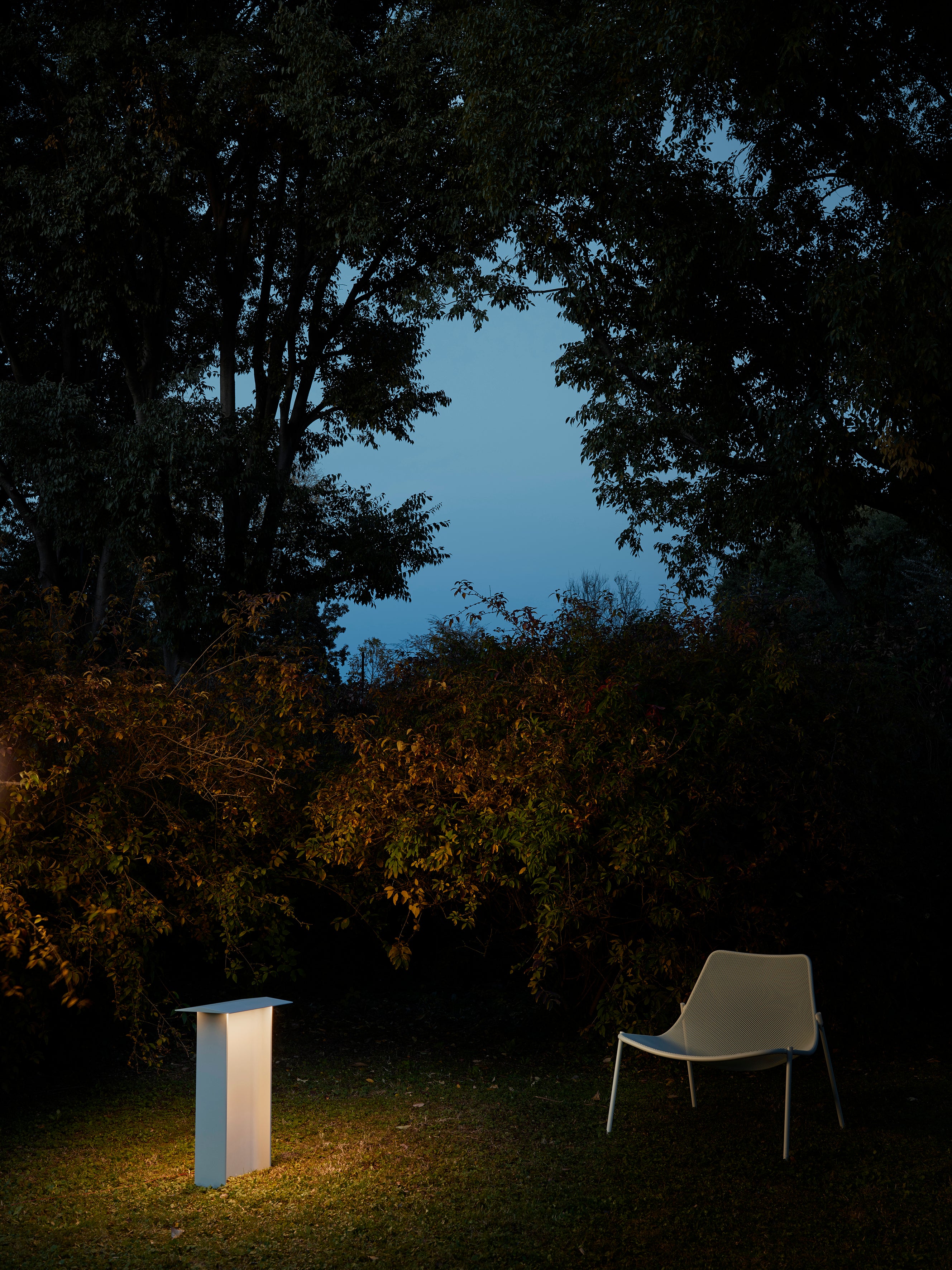 Outdoor floor lamp FIENILE light gray