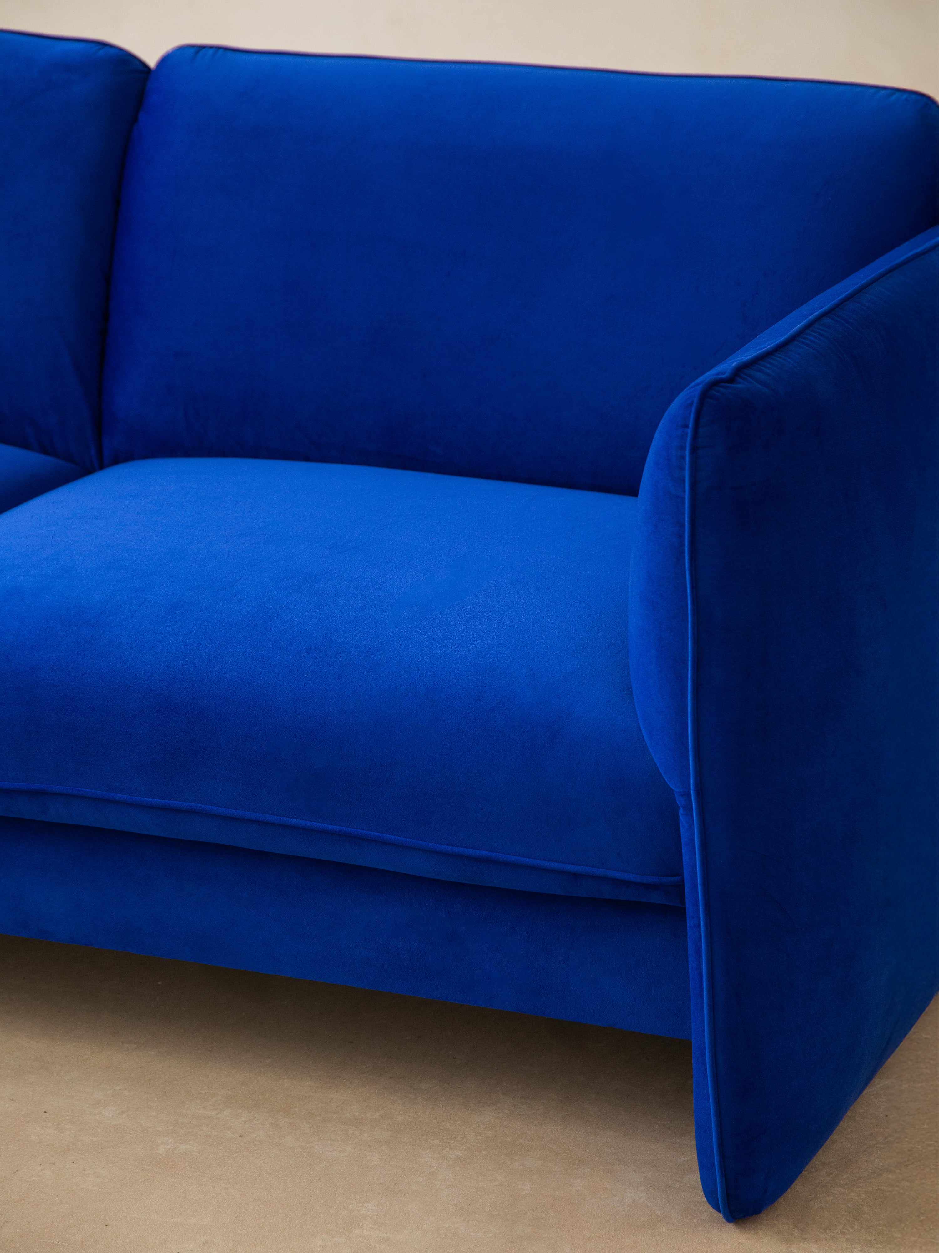 Sofa aksamitna 2-osobowa GEORGIA czekoladowy