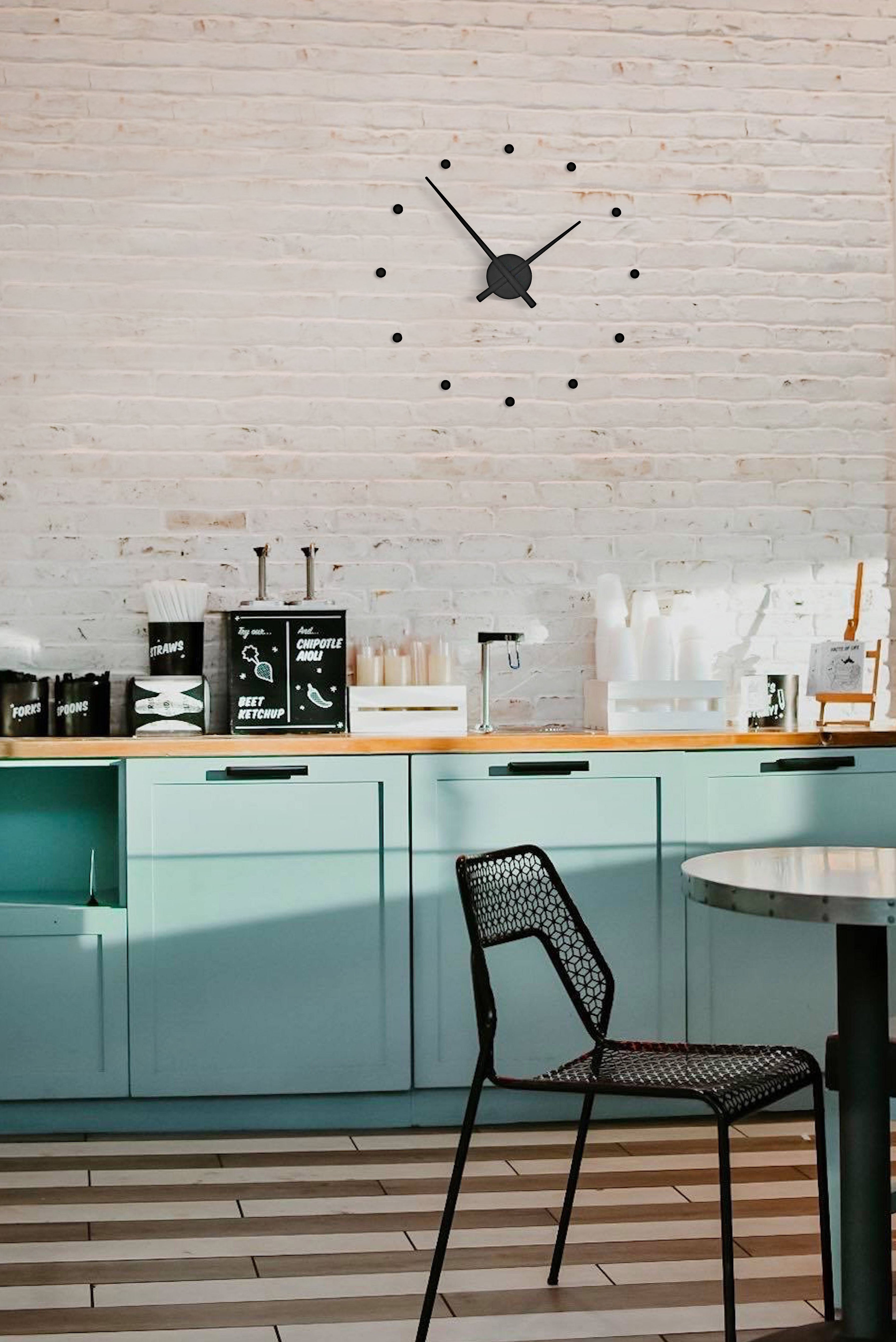 Wanduhr OJ MINI schwarz