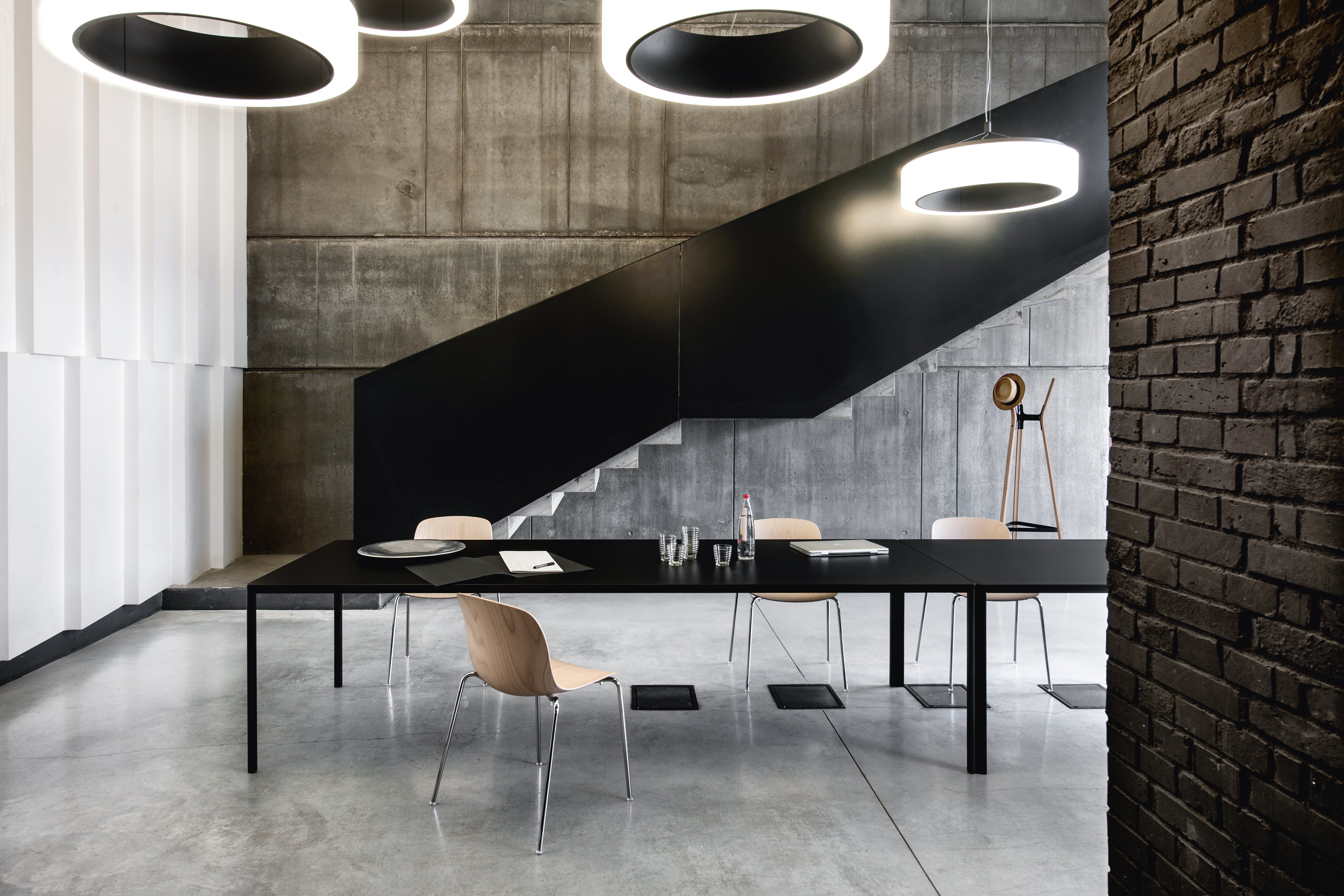 TROY chair black