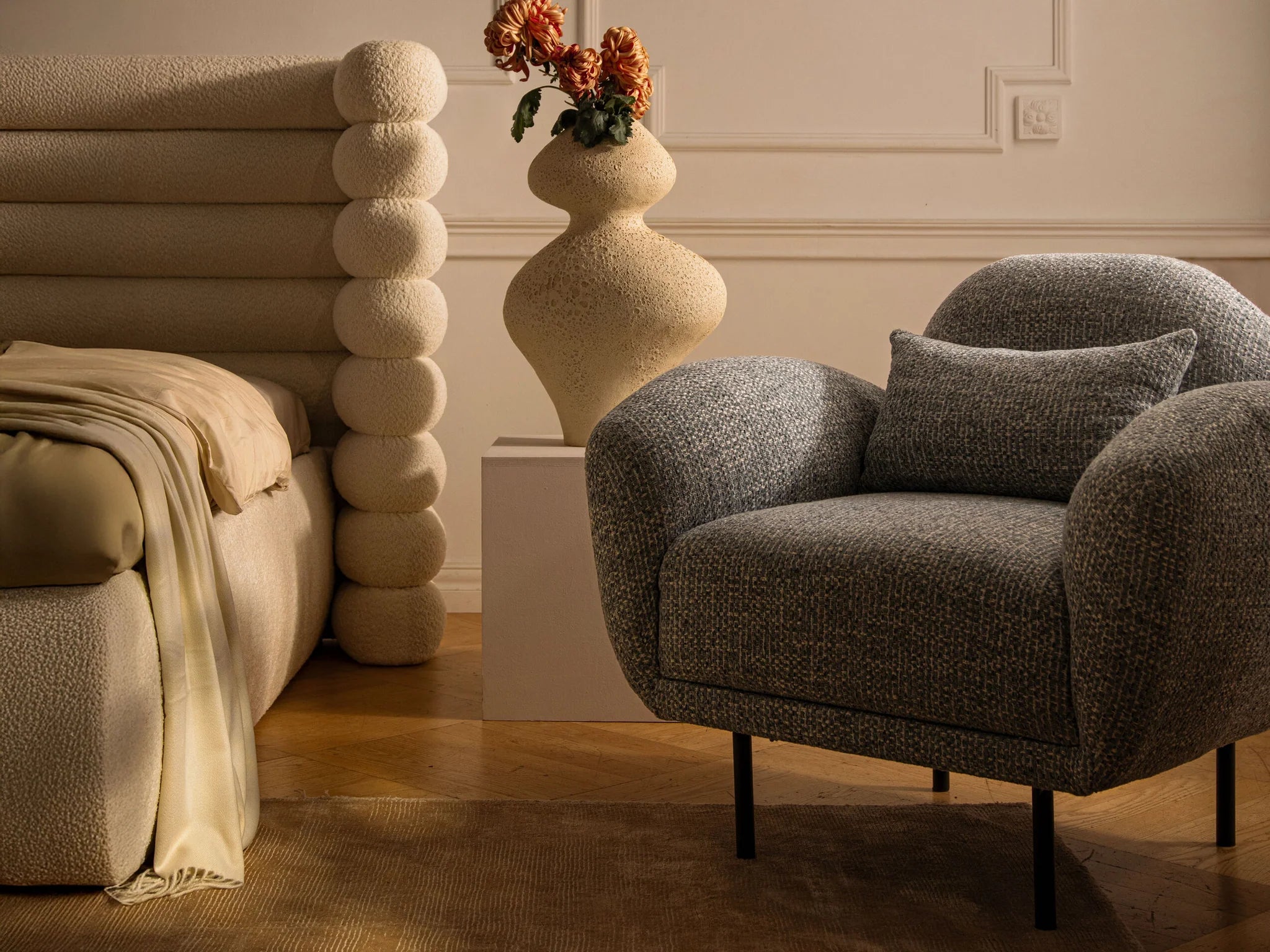 Fotel POPPY szary boucle