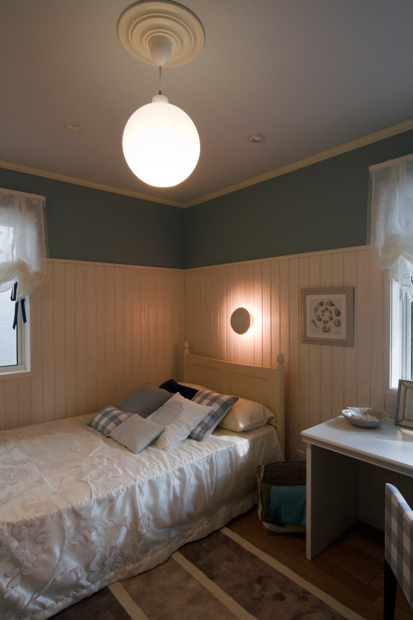 Lampa wisząca WOHLERT białe szkło