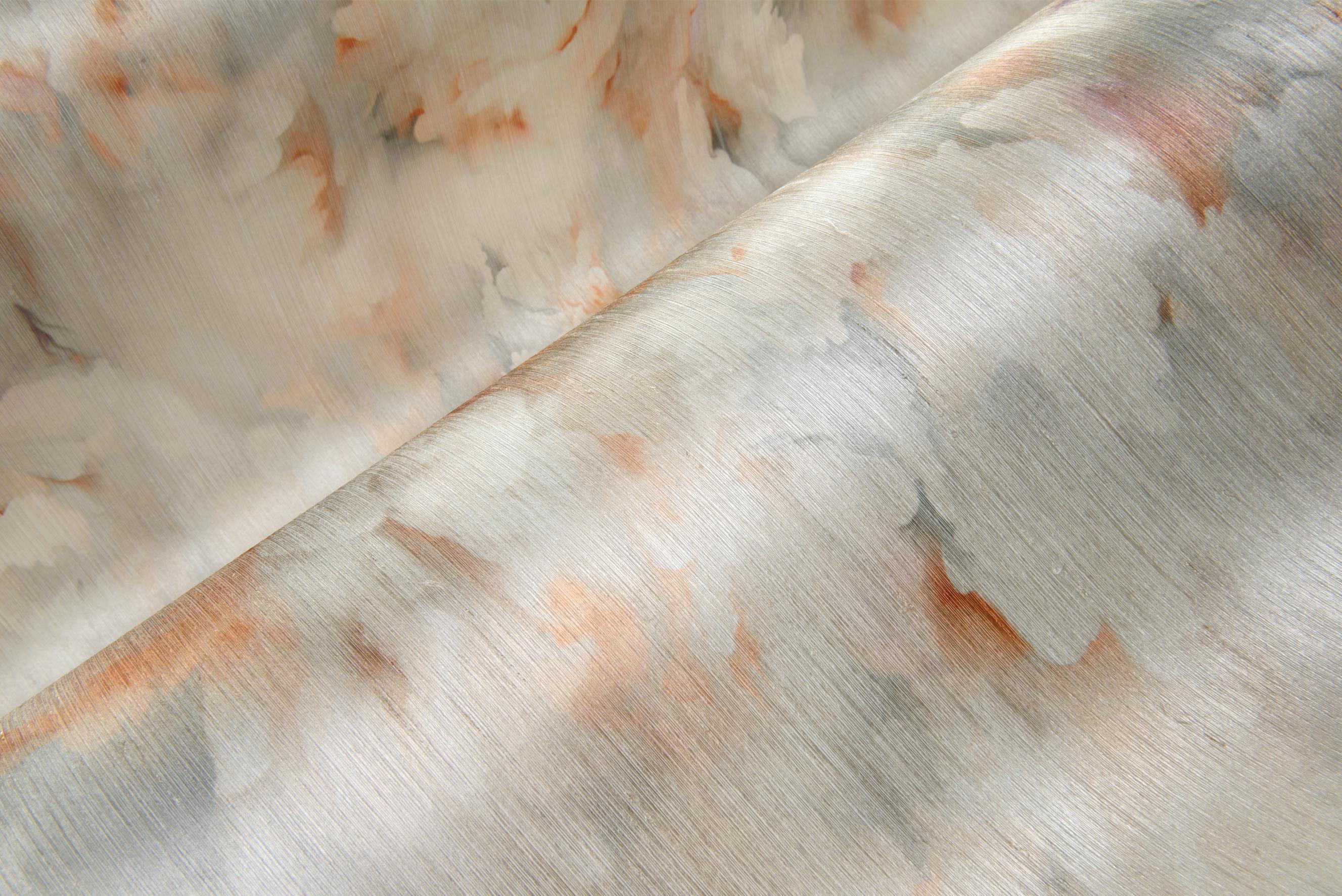 Tapeta tekstylna jedwabna z motywem płatków kwiatów SILK BOMBIS różowy z niebieskim