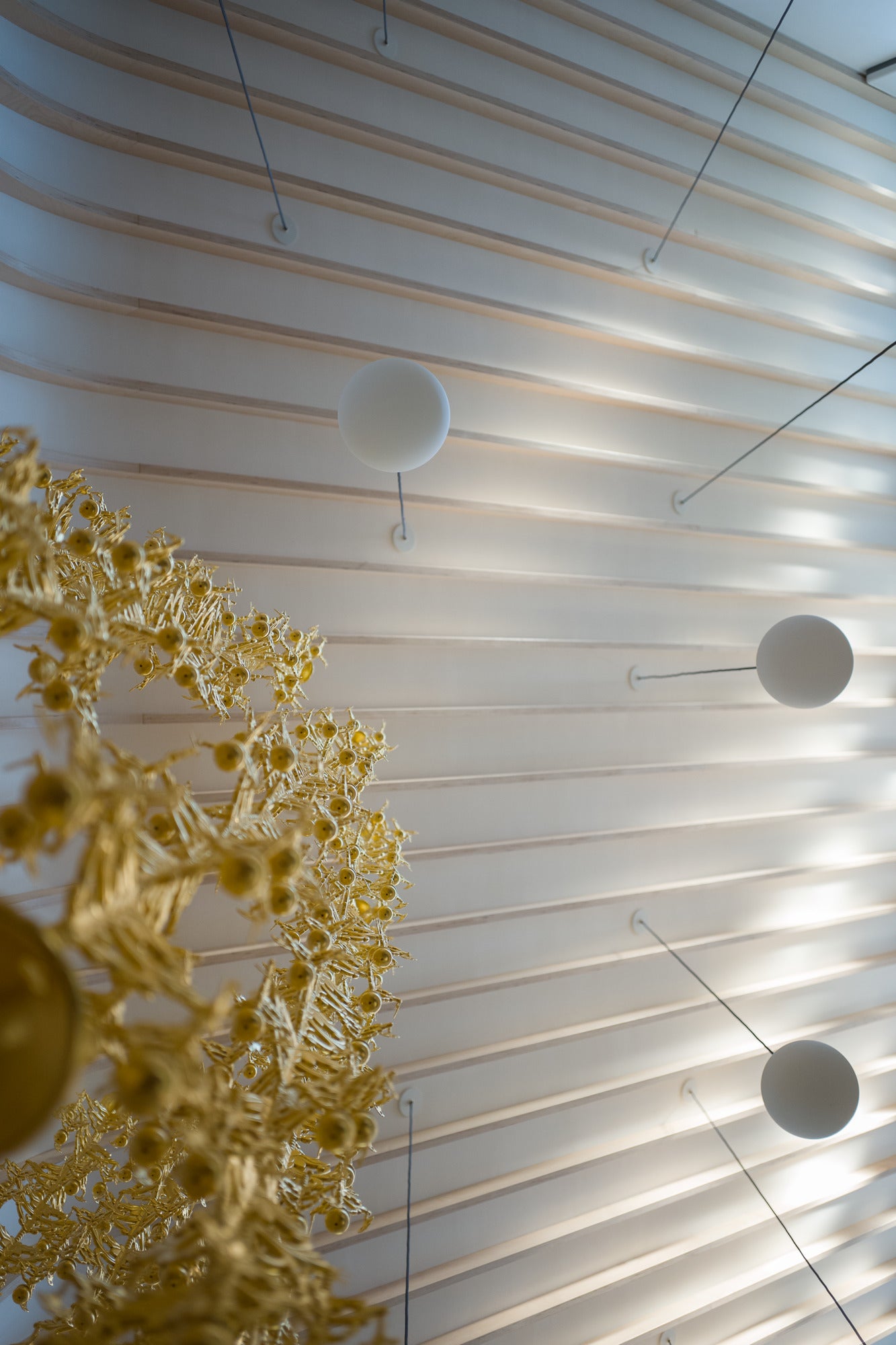 Lampa wisząca MOSER biały