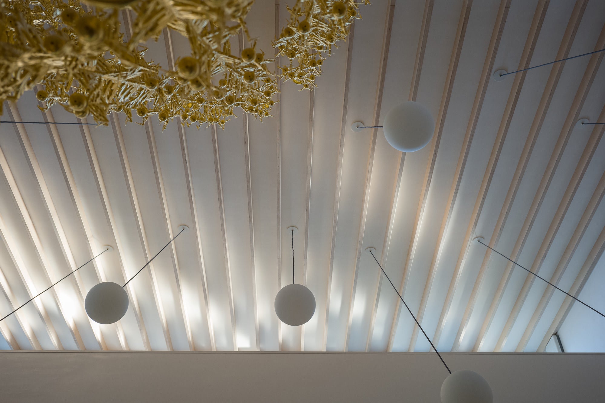 Lampa wisząca MOSER biały