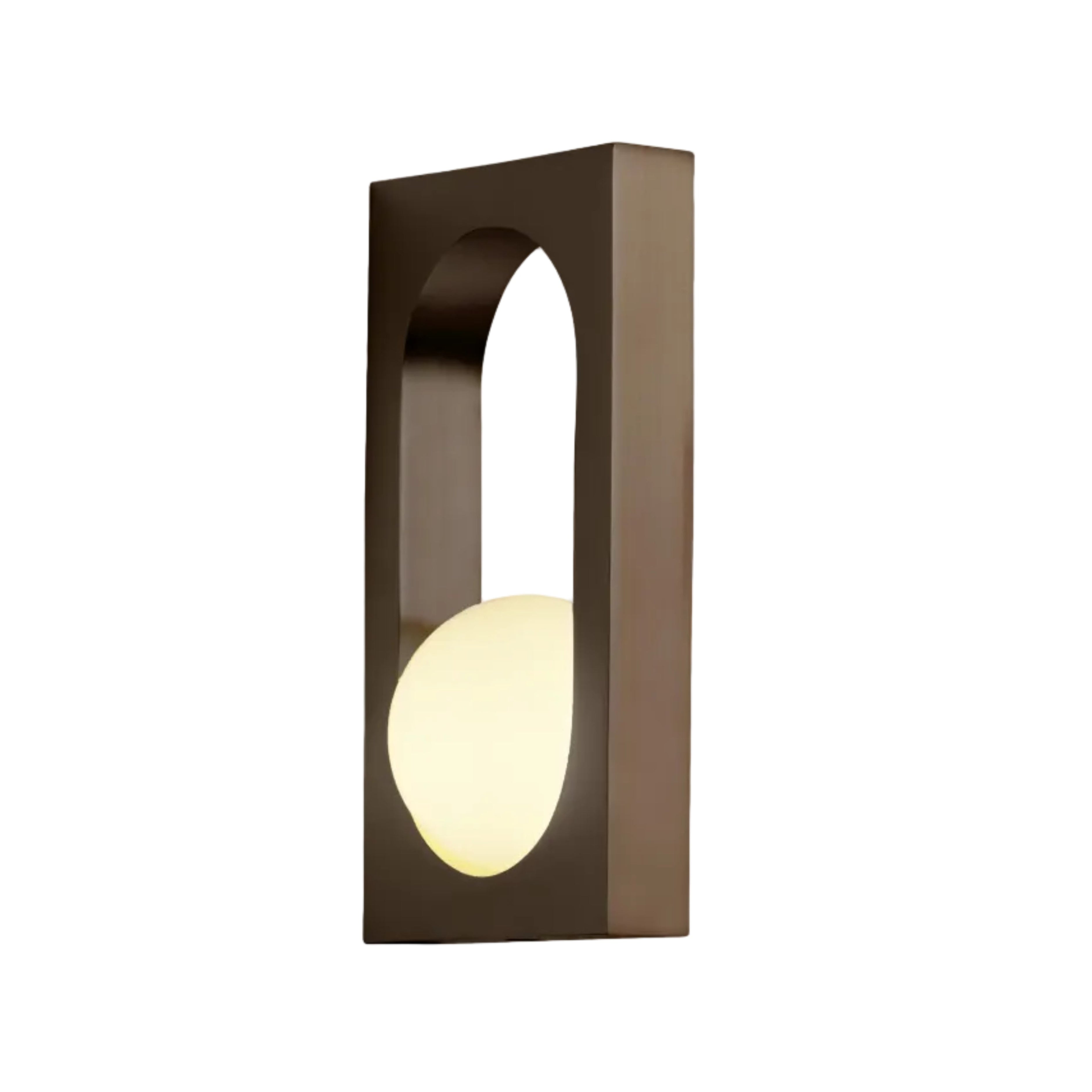 Lampa ścienna MYTHOS opalowy klosz z czernionym mosiądzem