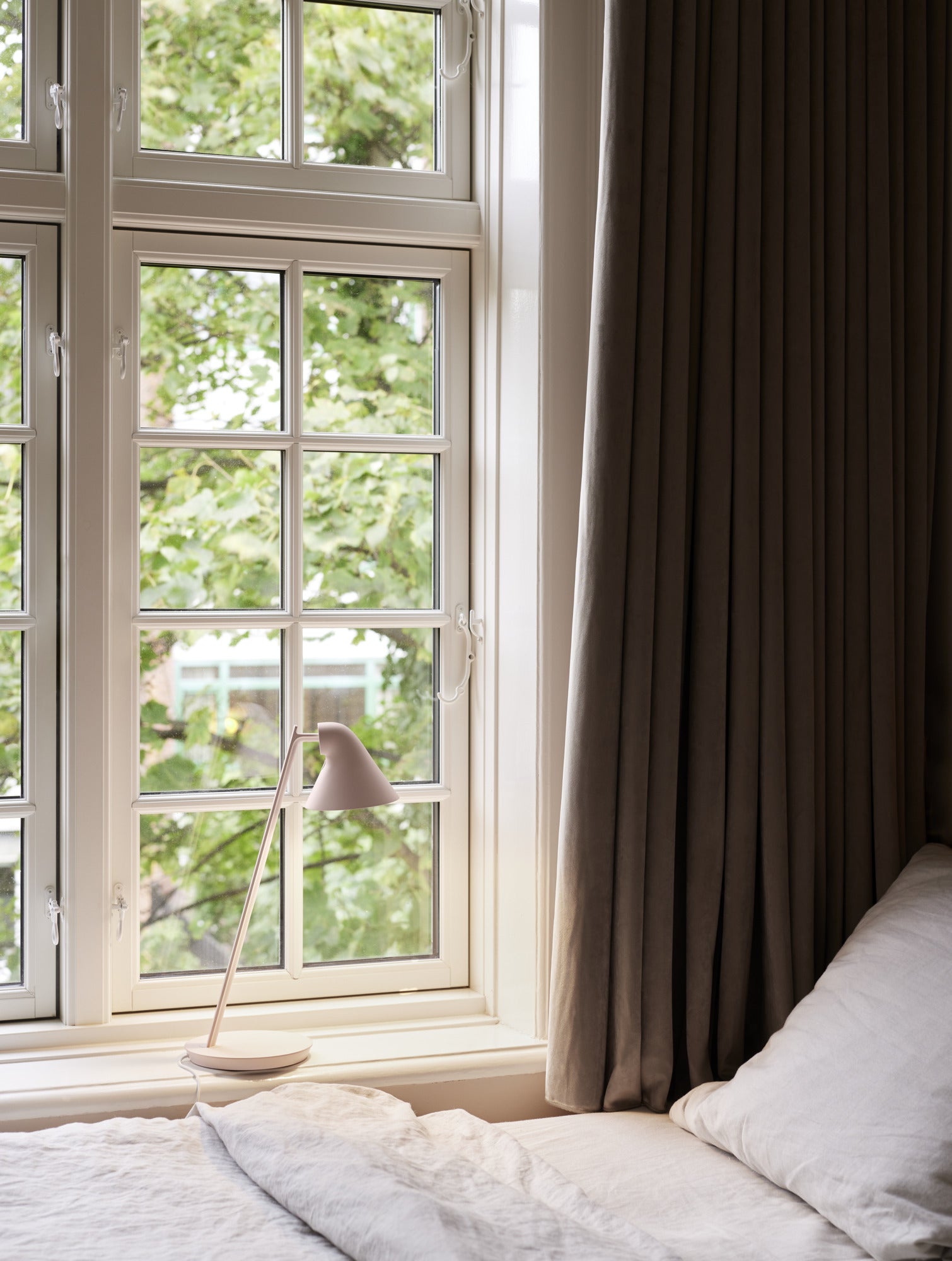 Lampa stołowa NJP MINI taupe