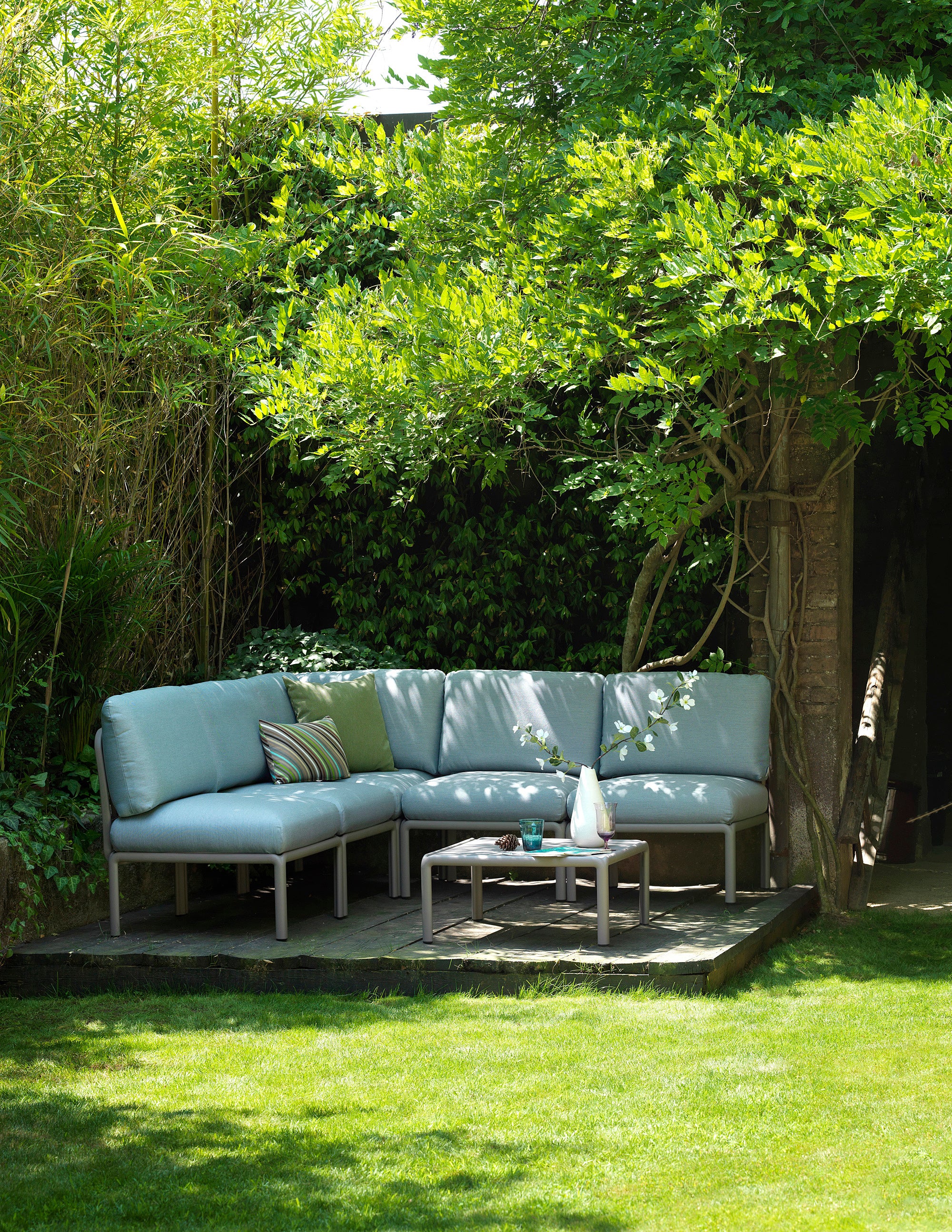 Narożnik modułowy zewnętrzny KOMODO 5 beżowy Sunbrella® z taupe podstawą