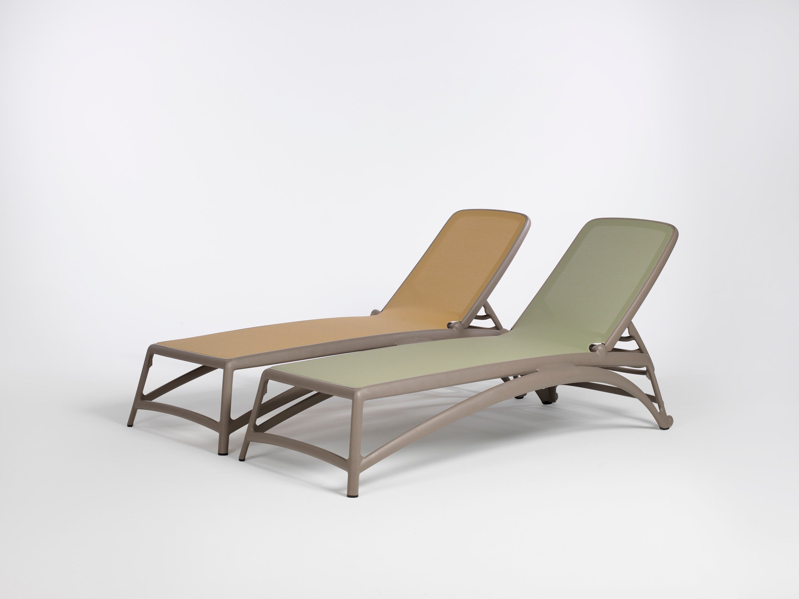 Leżak zewnętrzny ATLANTICO taupe – Nardi
