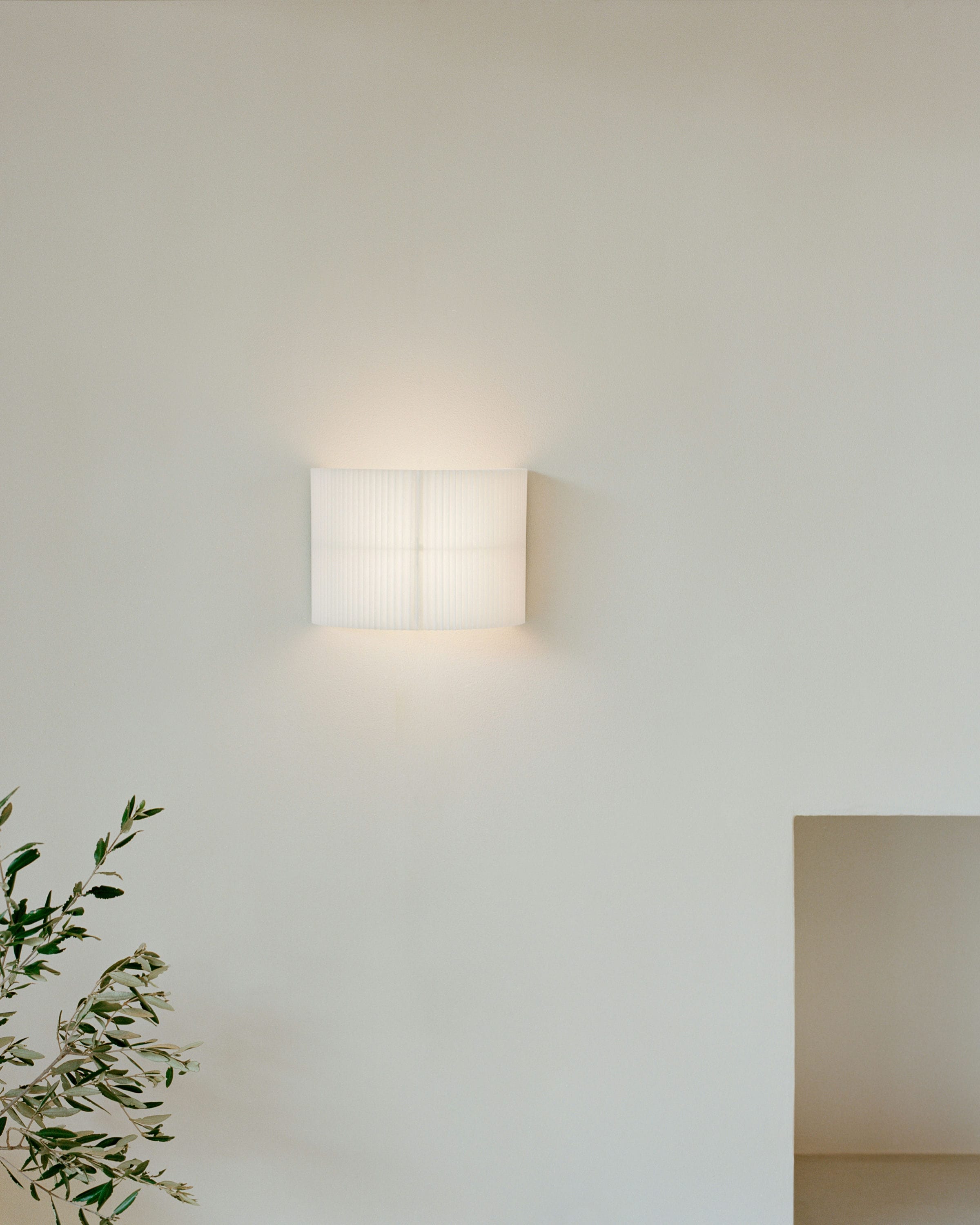 Lampa ścienna NEBRA biały