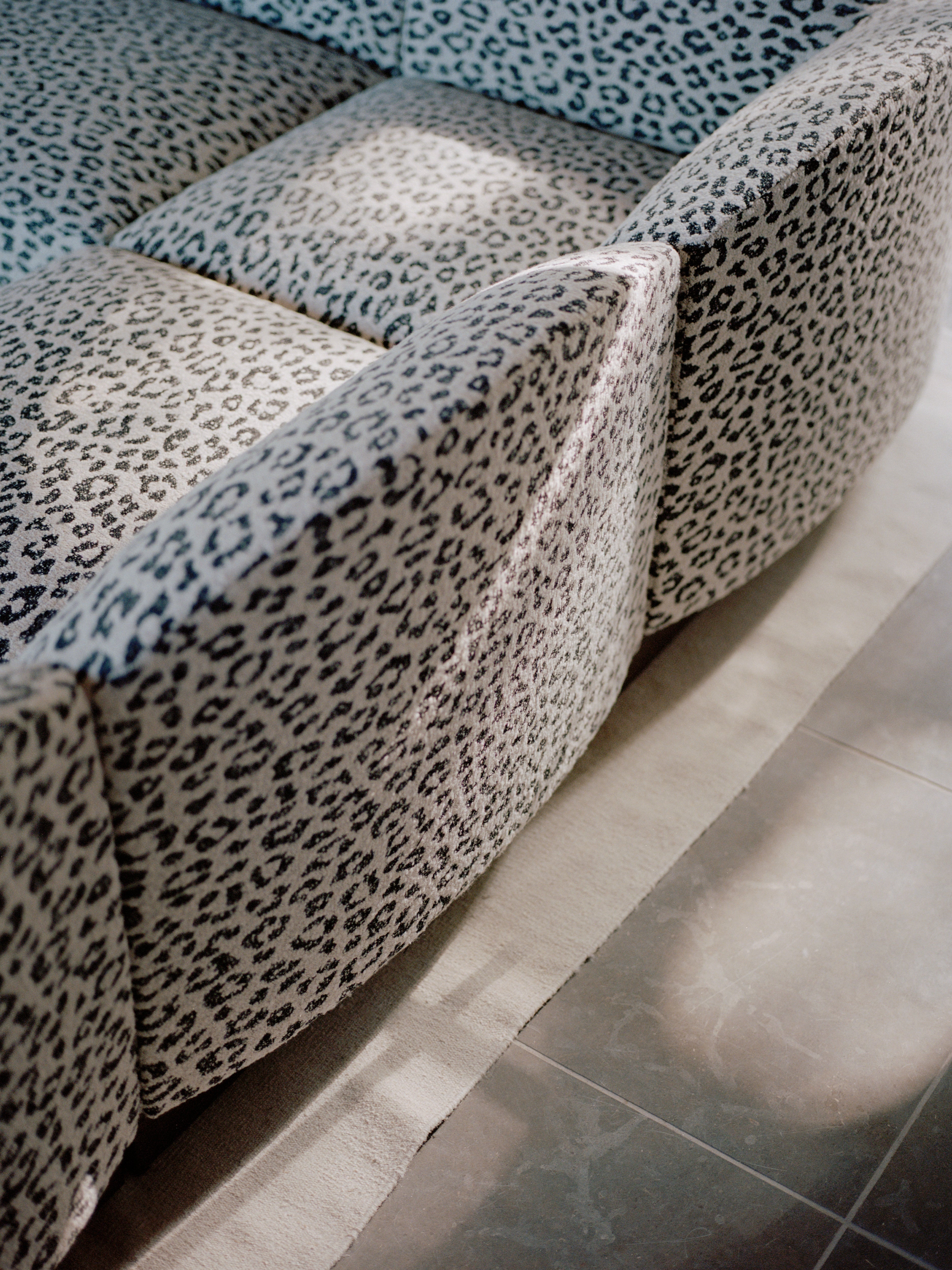 Modularer Ecksofa rechts SHORE personalisierbar